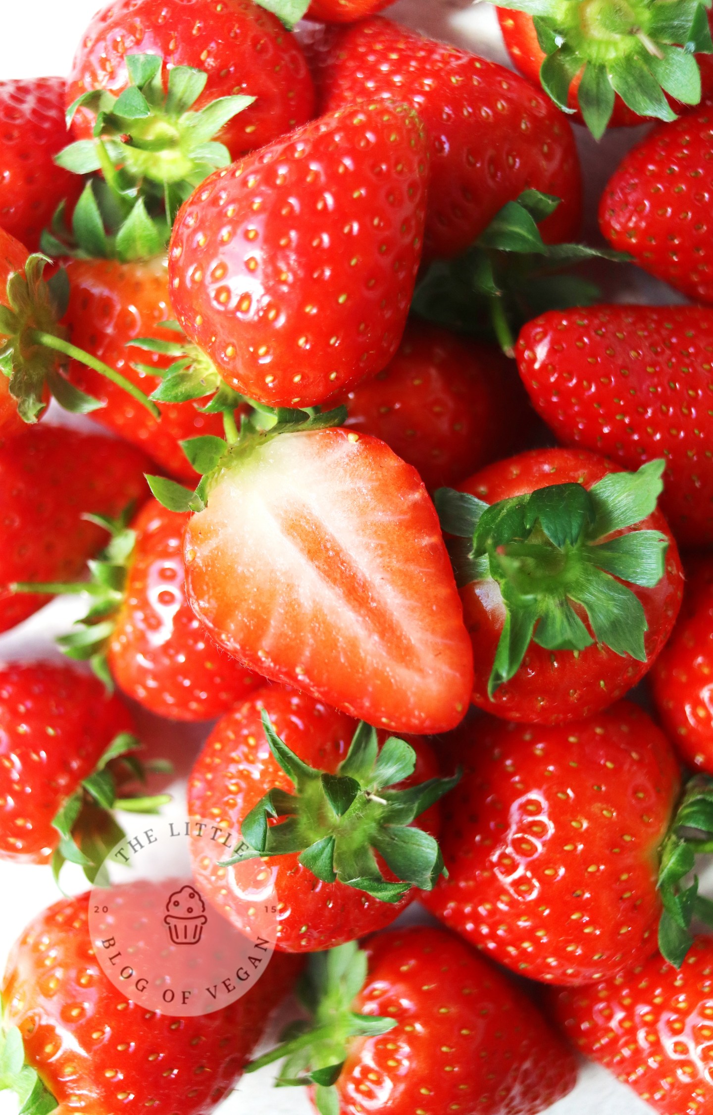 Easy Vegan Strawberry Pie Little