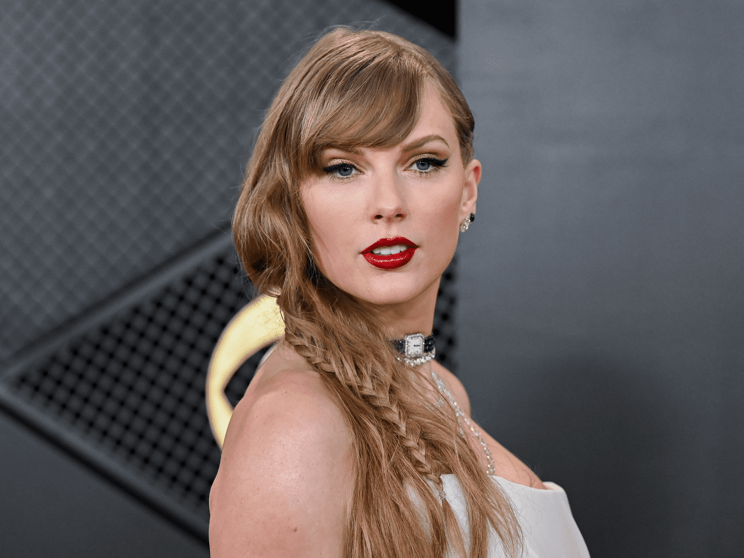 Taylor Swift's 2024 Grammys Look: Full