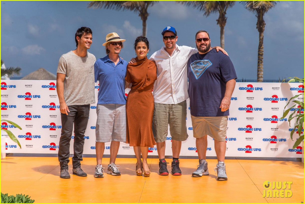 Adam Sandler & Taylor Lautner: 'Grown