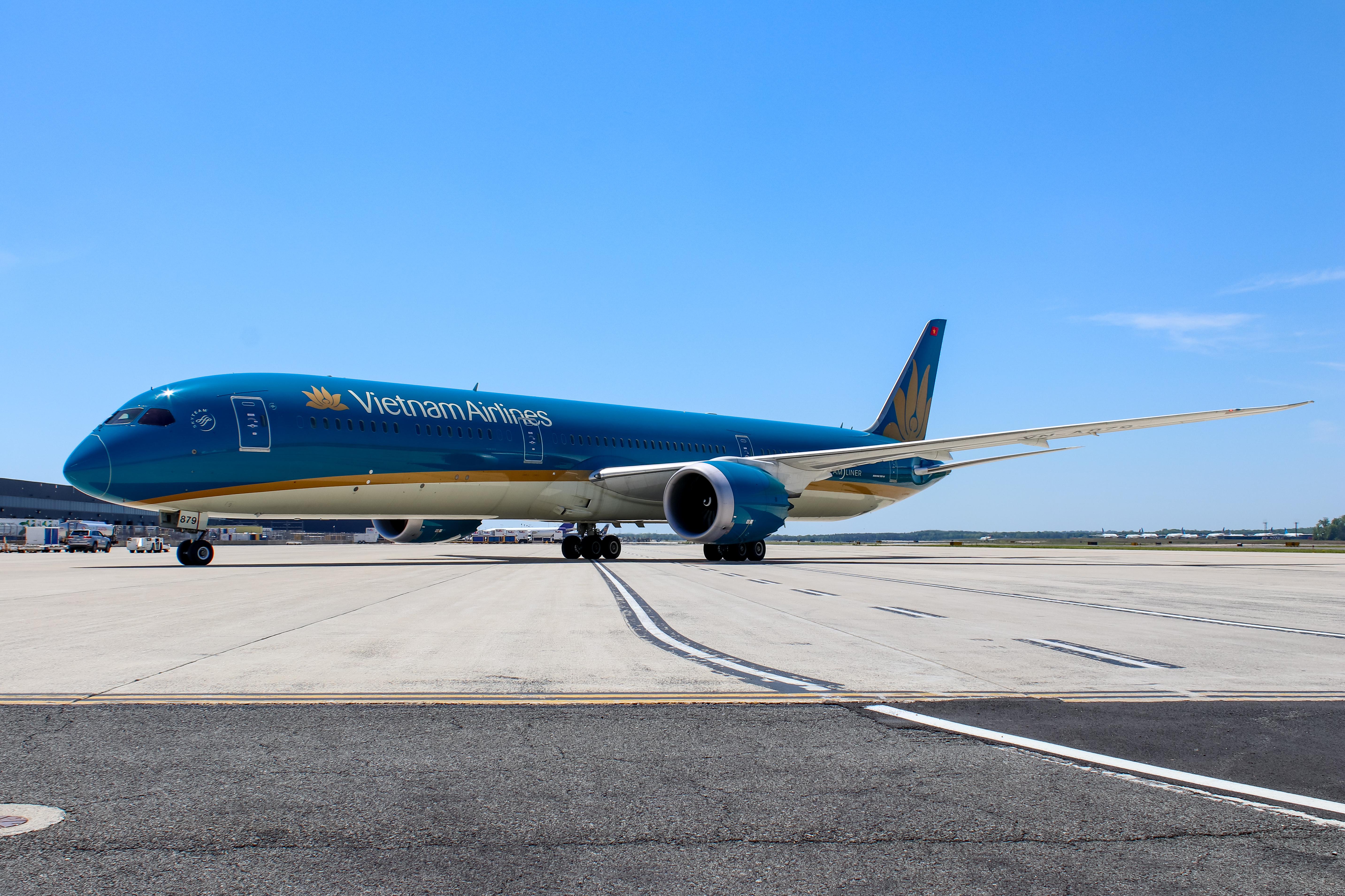 Vietnam Airlines 787 10 VN