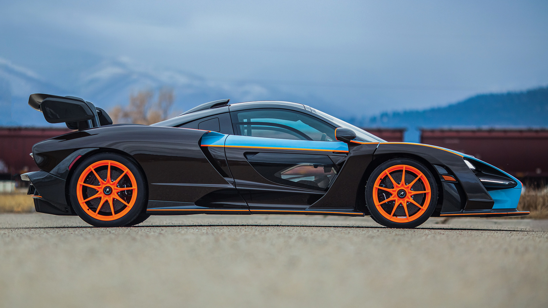 Download Mclaren Senna Gulf Oil Theme