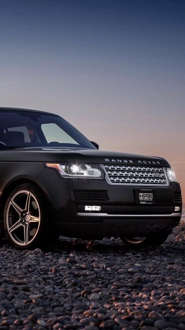 Luxury Range Rover Car iPhone Wallpaper