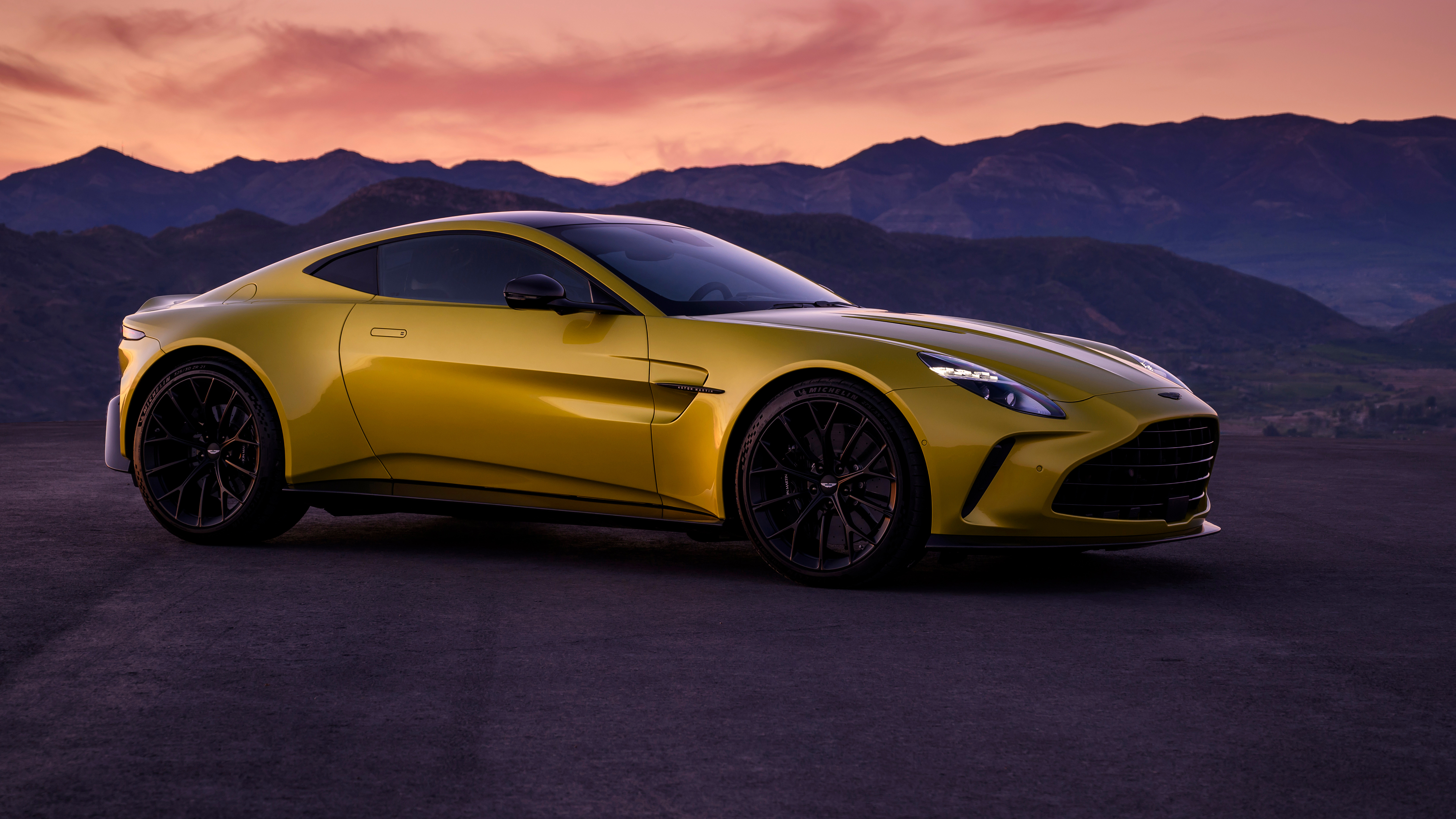 Aston Martin Vantage 2024 5K Wallpaper