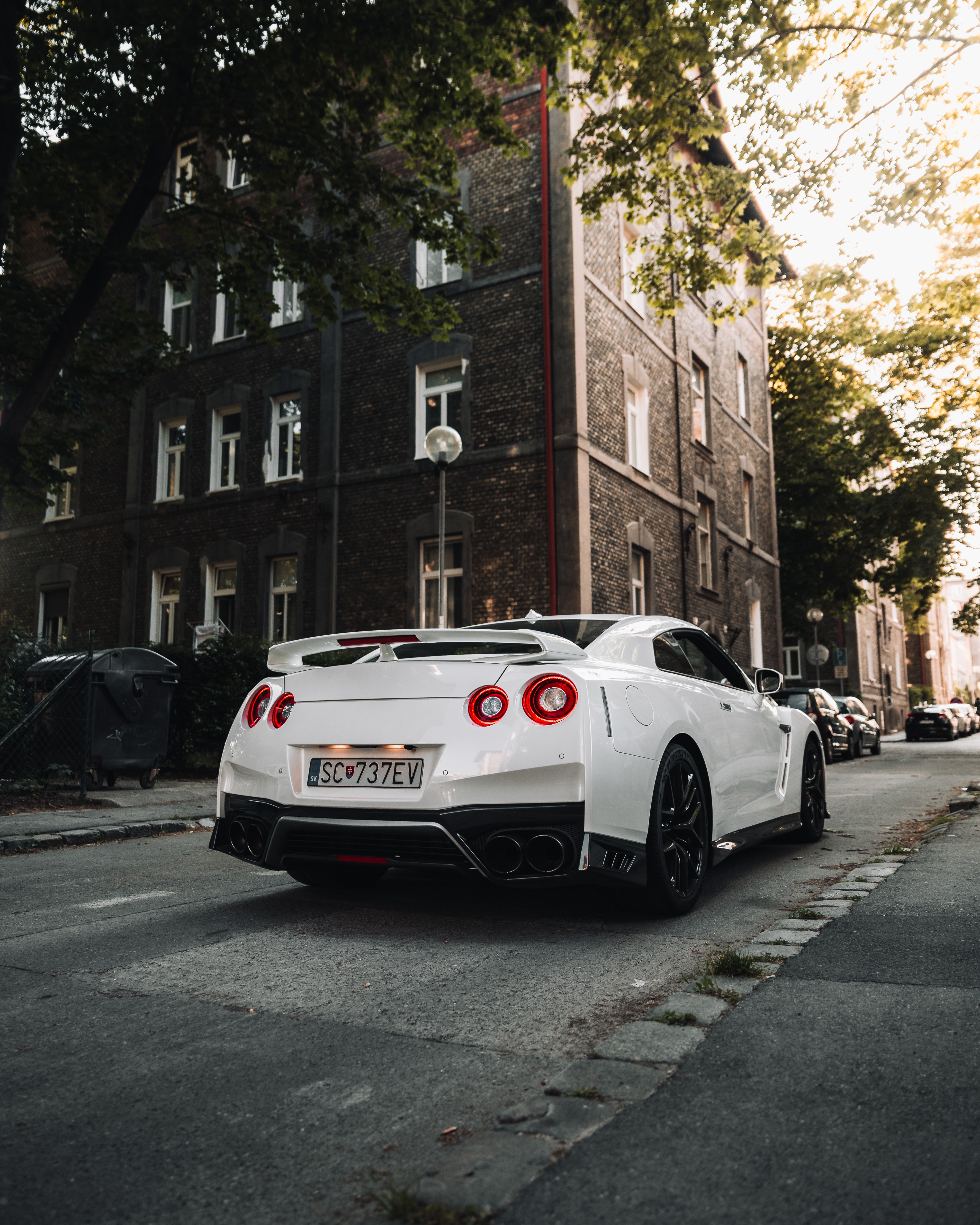 Download Nissan Gt R wallpaper