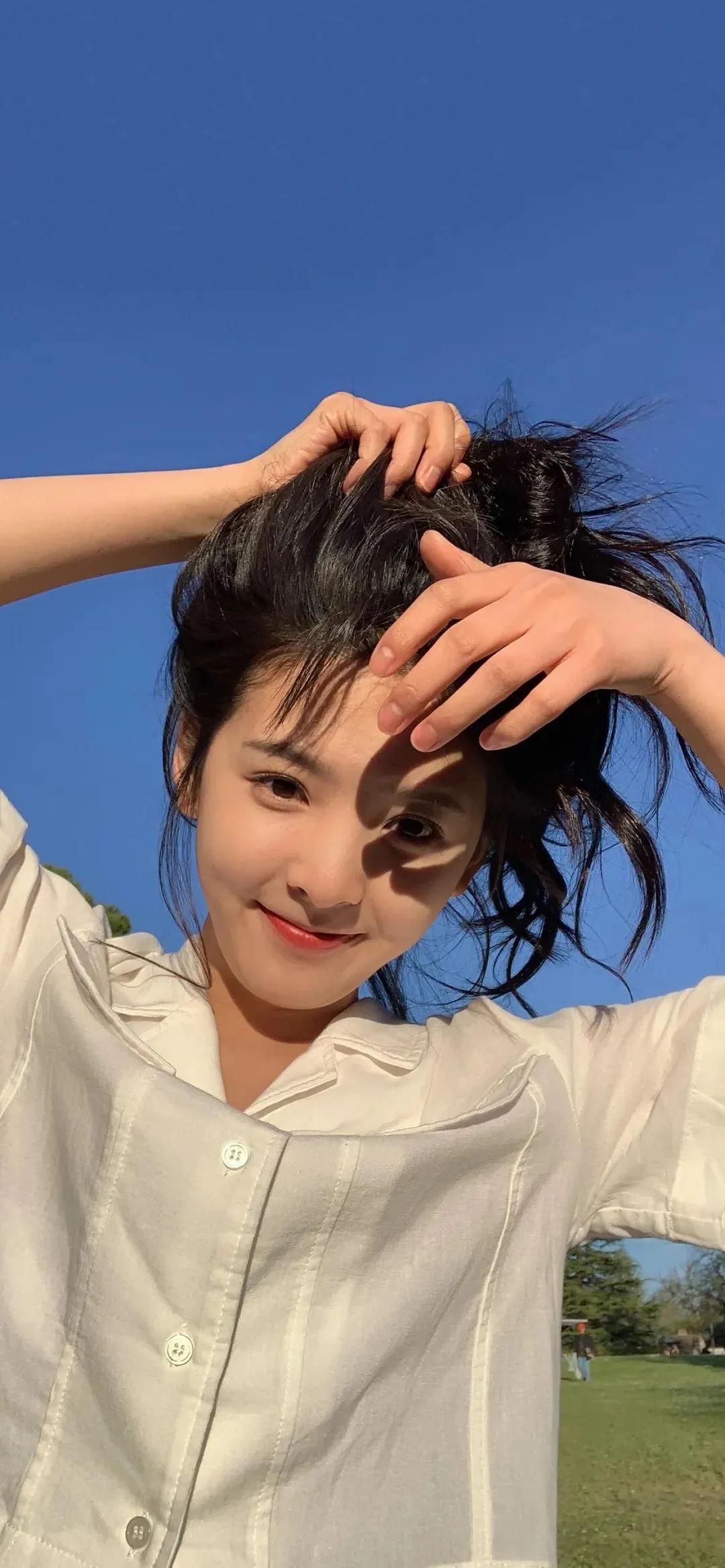 Full screen wallpaper star beauty Zhang