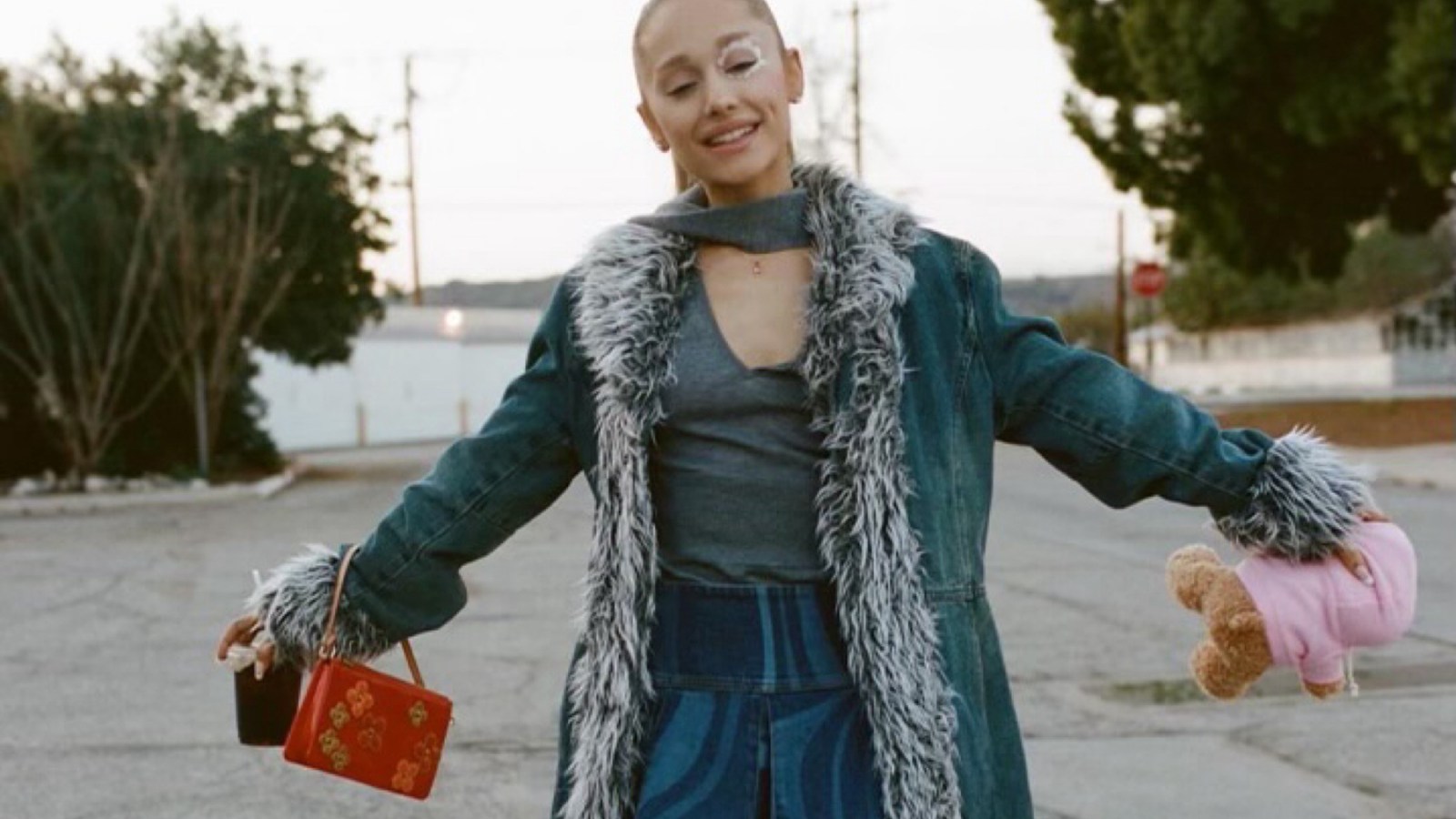 Ariana Grande Tries to Forget Her Ex