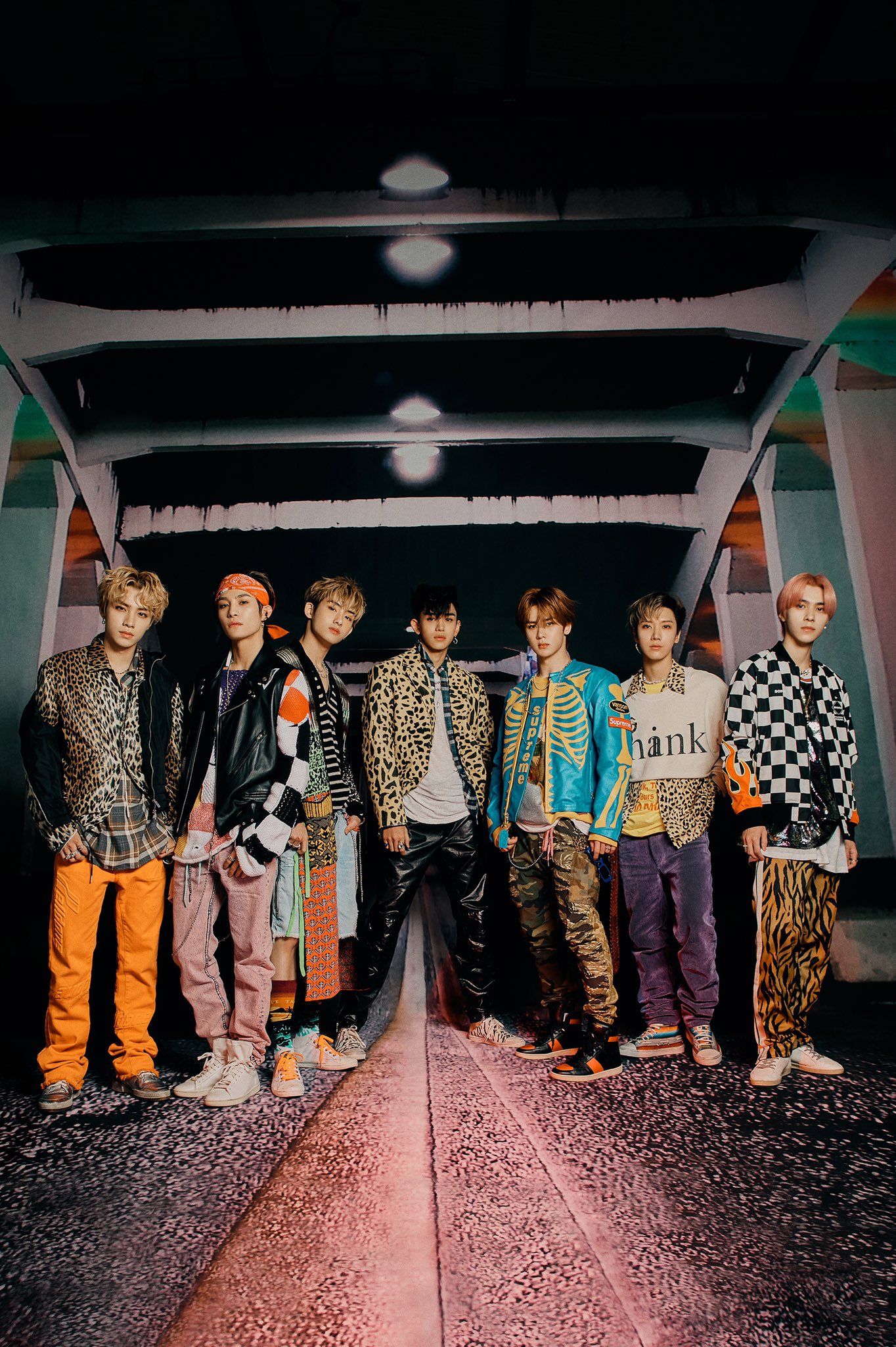 WayV (WeiShenV) Back (Hitchhiker