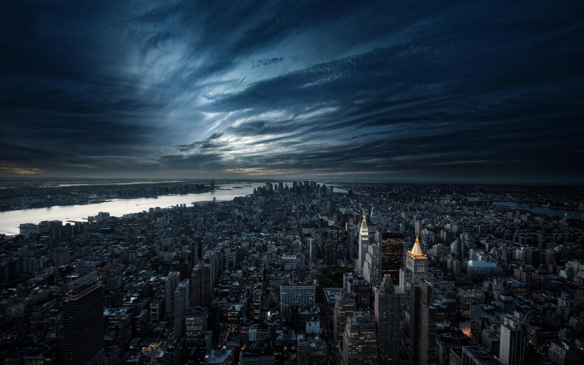 Stunning HD Wallpaper of Manhattan's