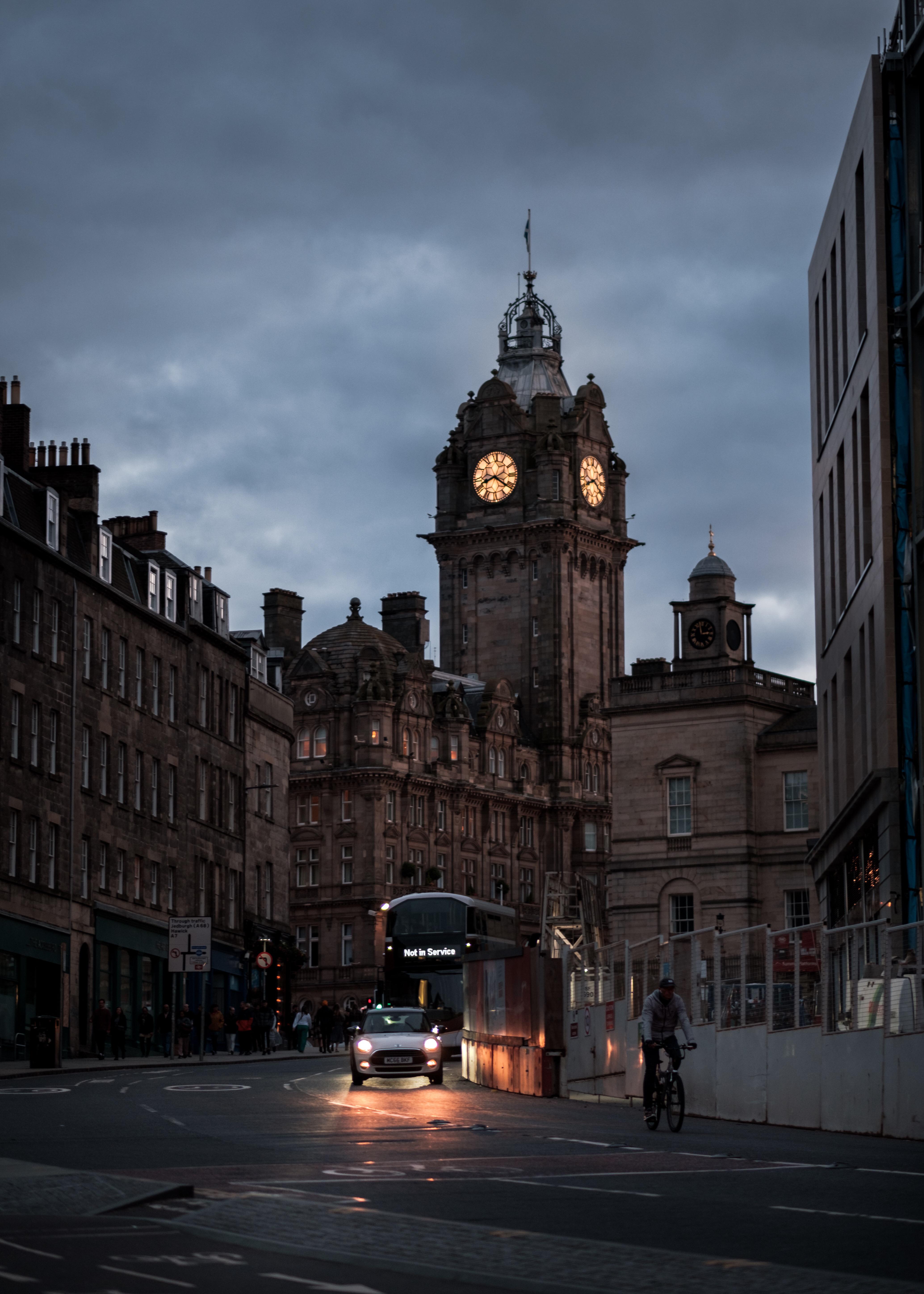 Blue hour in Edinburgh is so nice!, r