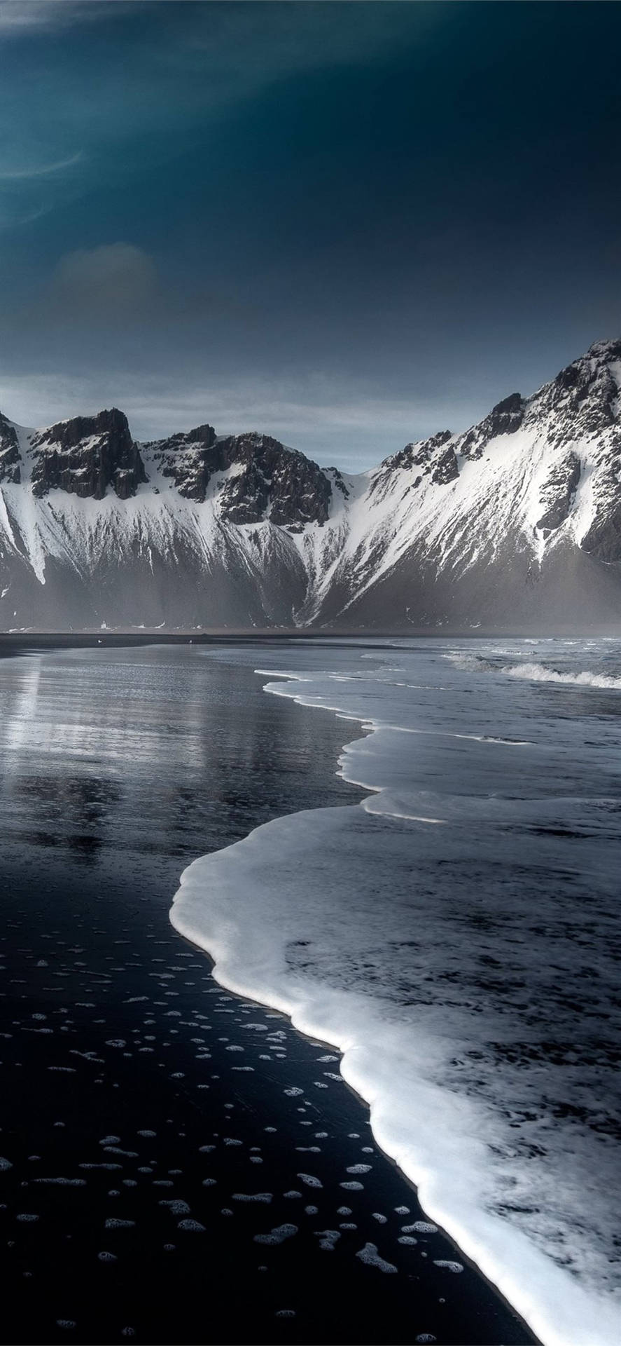 Download free 4k iPhone Snowy Mountain