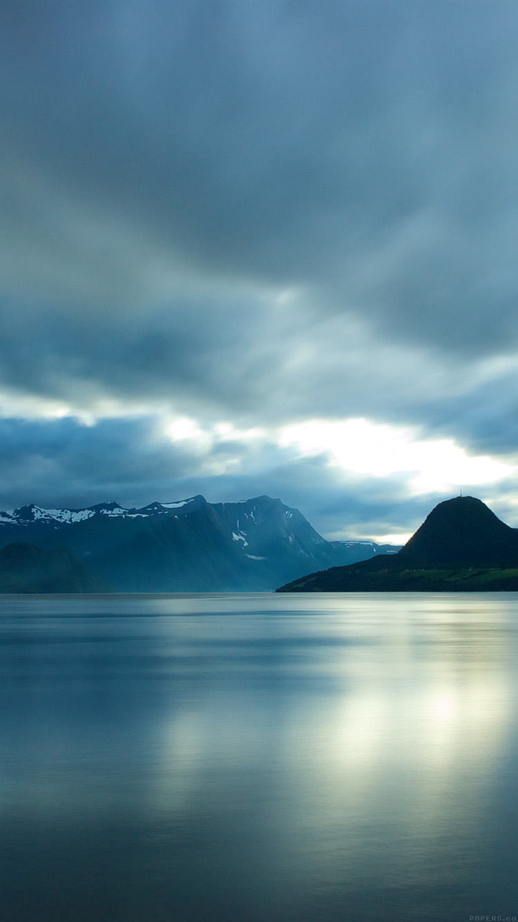 I Love Papers. lake mountain calm