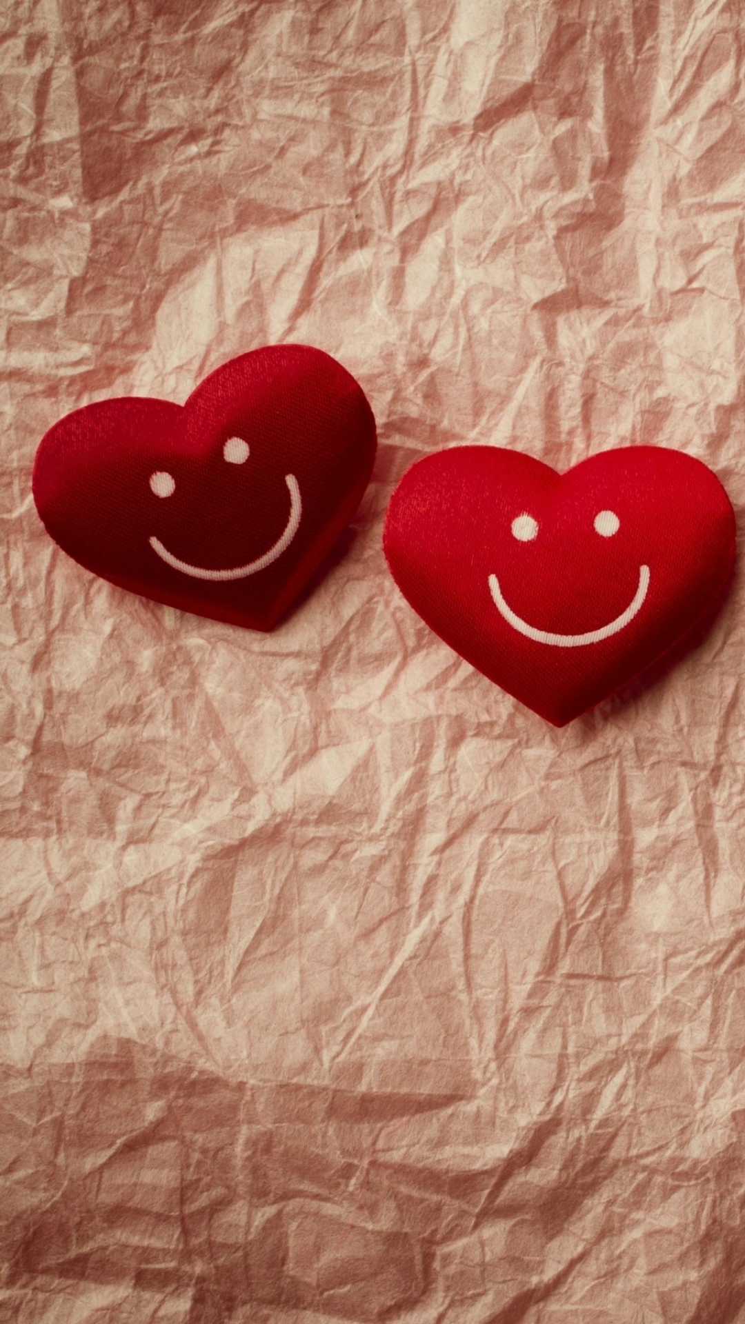 Download Artistic Heart Phone Wallpaper