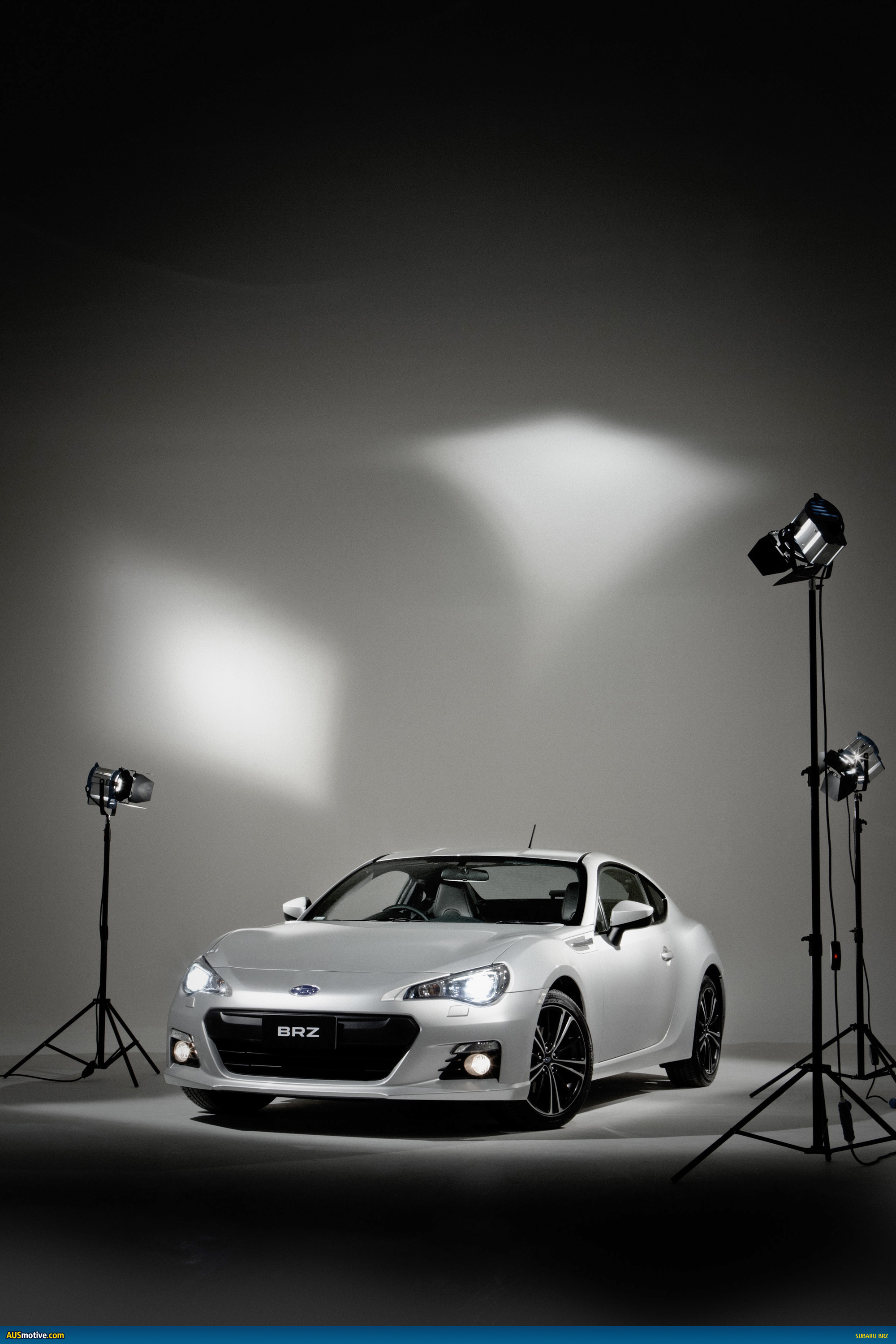 Subaru BRZ photo gallery