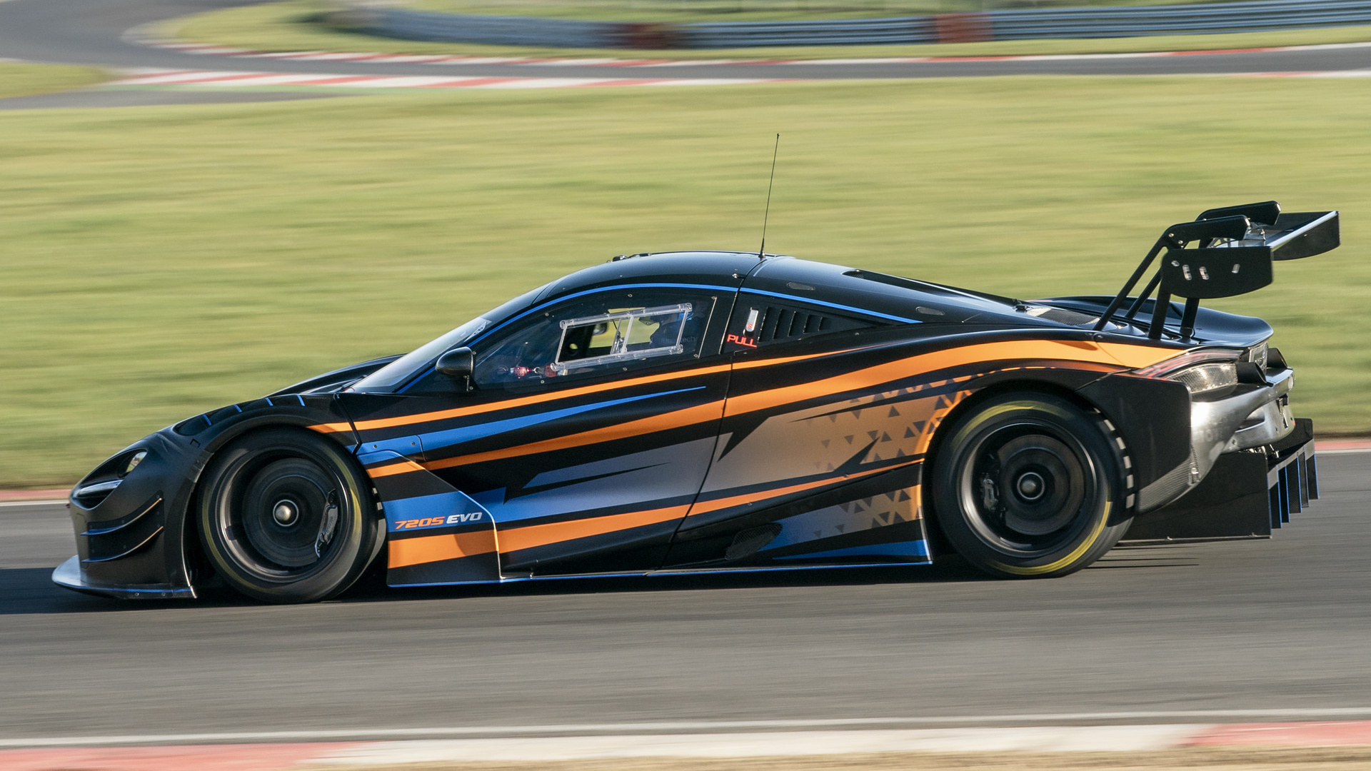 2023 McLaren 720S GT3 Evo