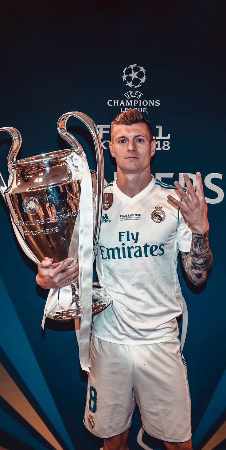 Toni Kroos Wallpaper Background