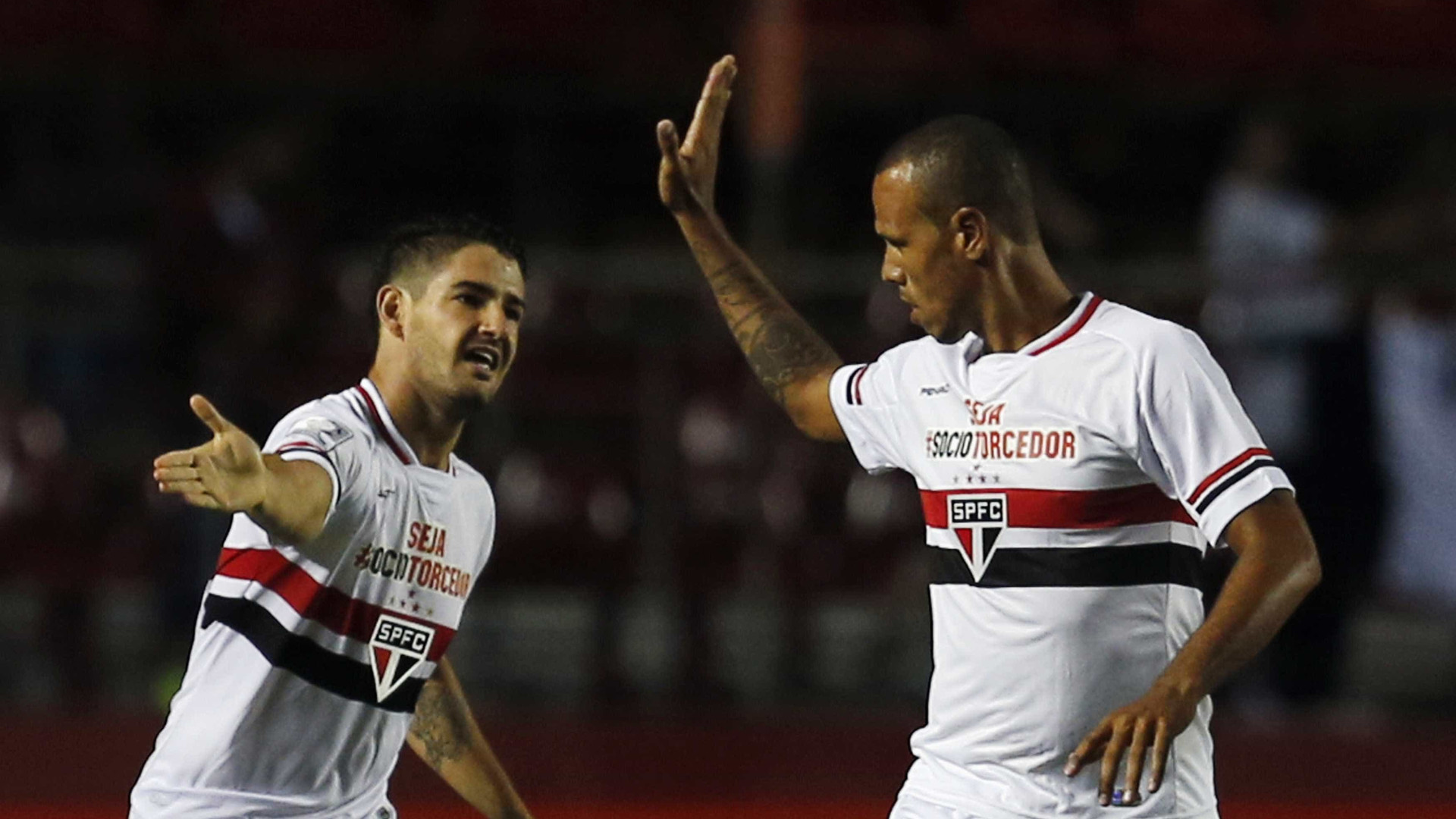 Luis Fabiano admite deixar o São Paulo