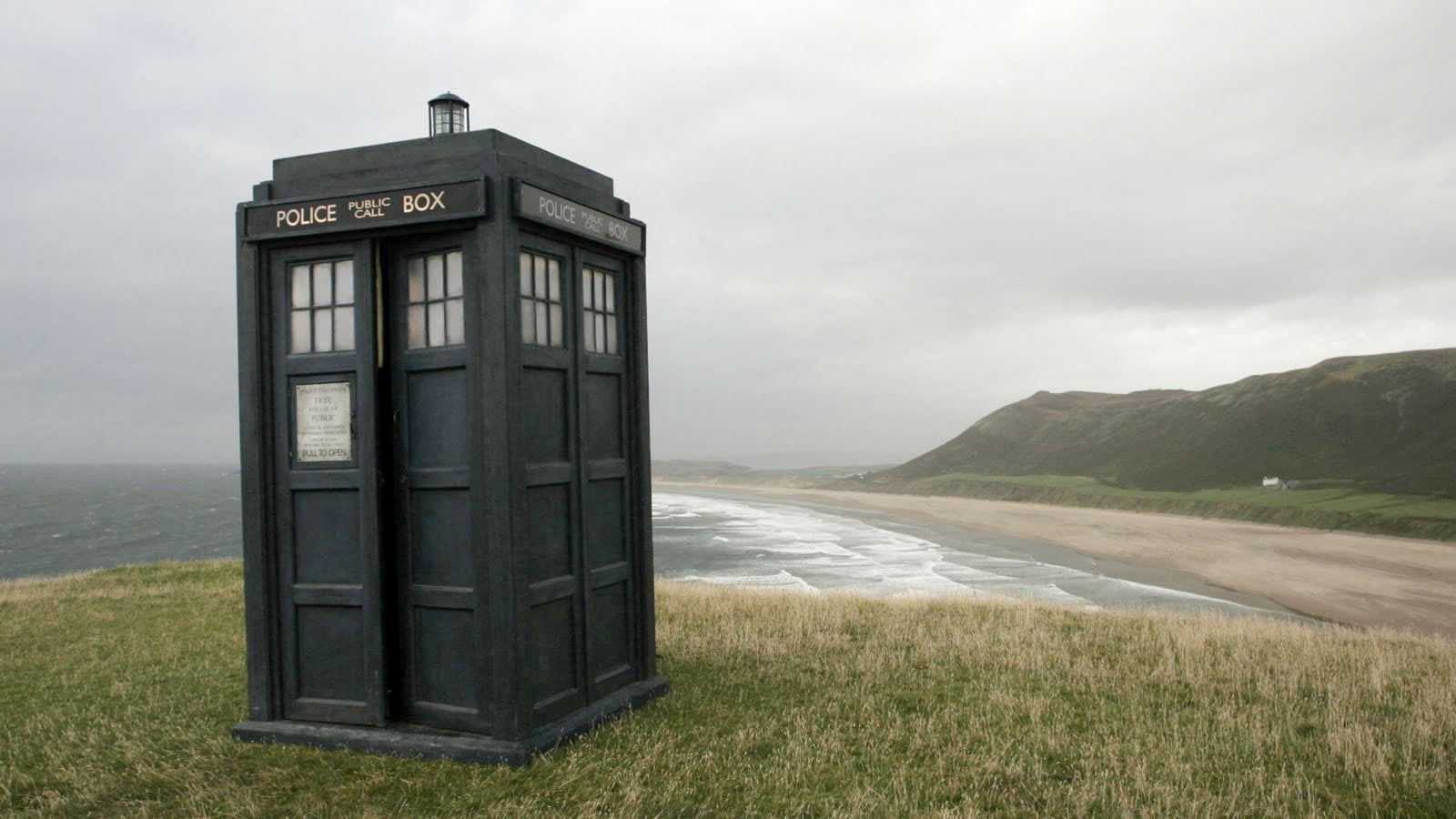 My current wallpaper, the Tardis., r