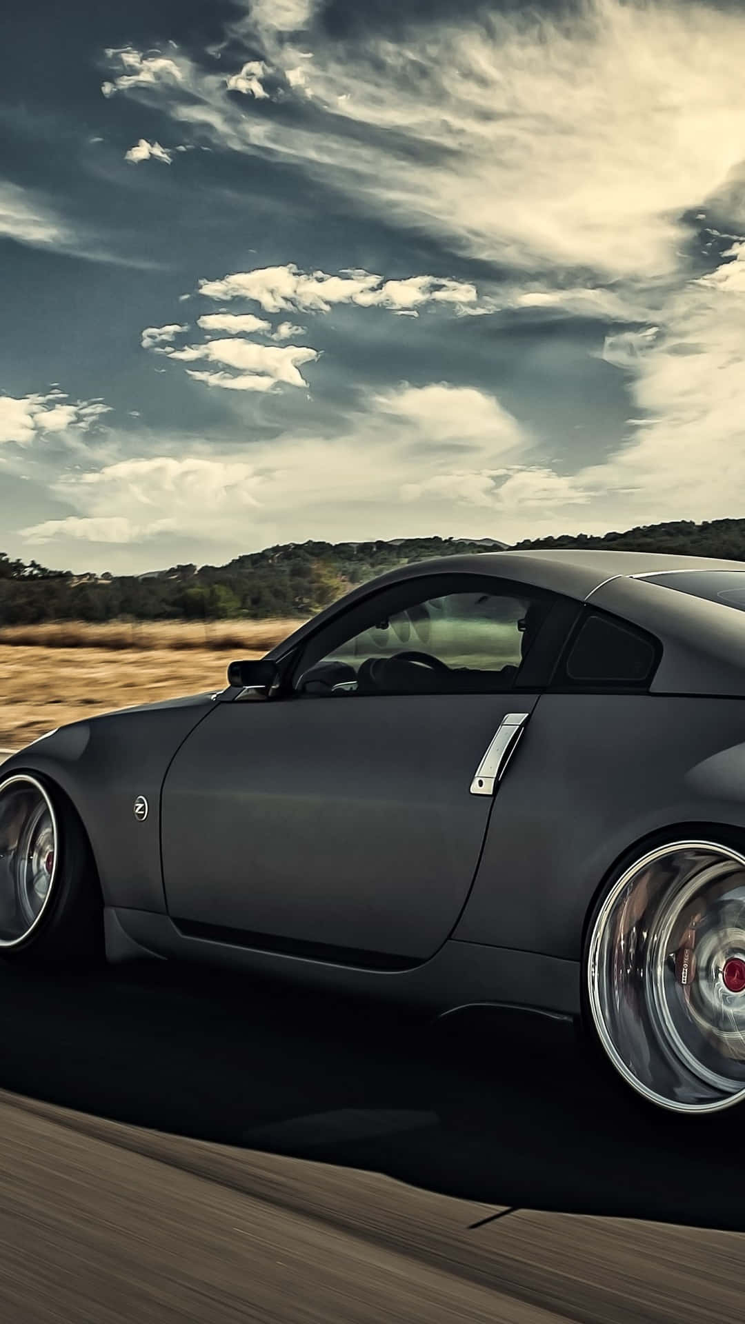Download Matte Black Nissan 350Z iPhone