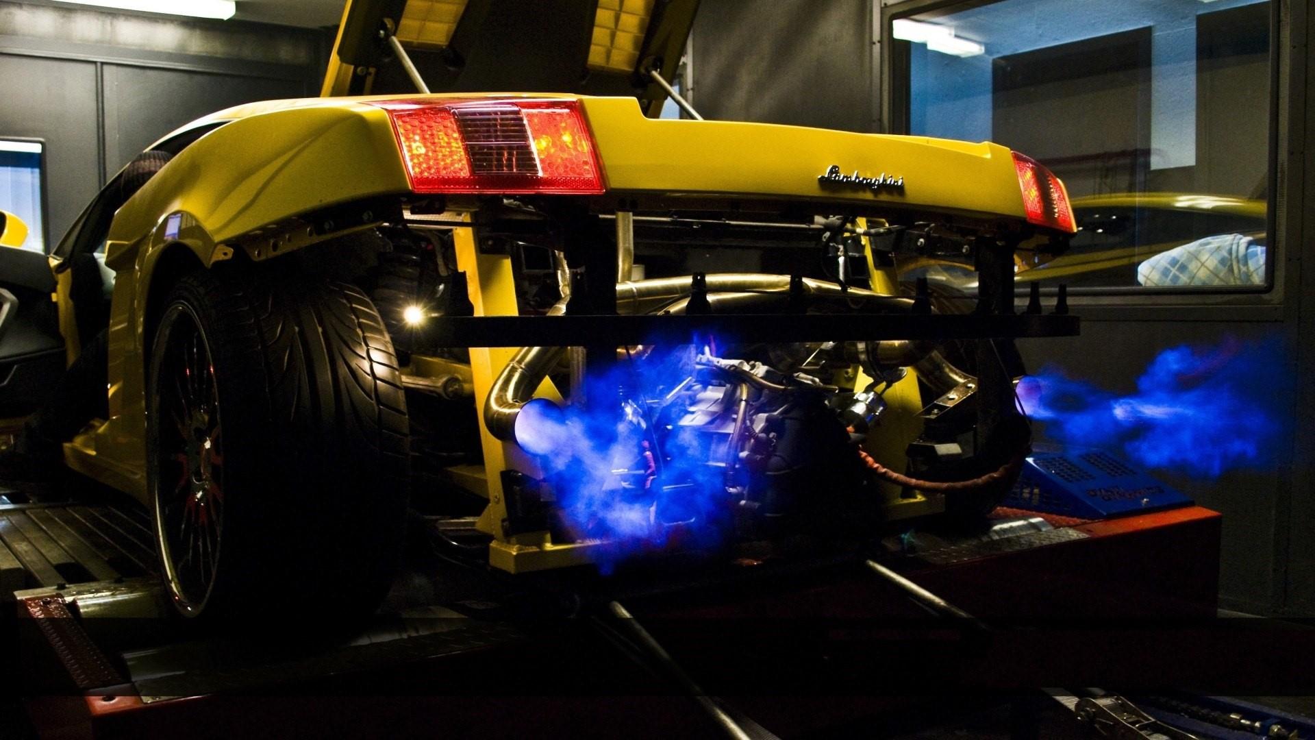 Lamborghini exhaust flames