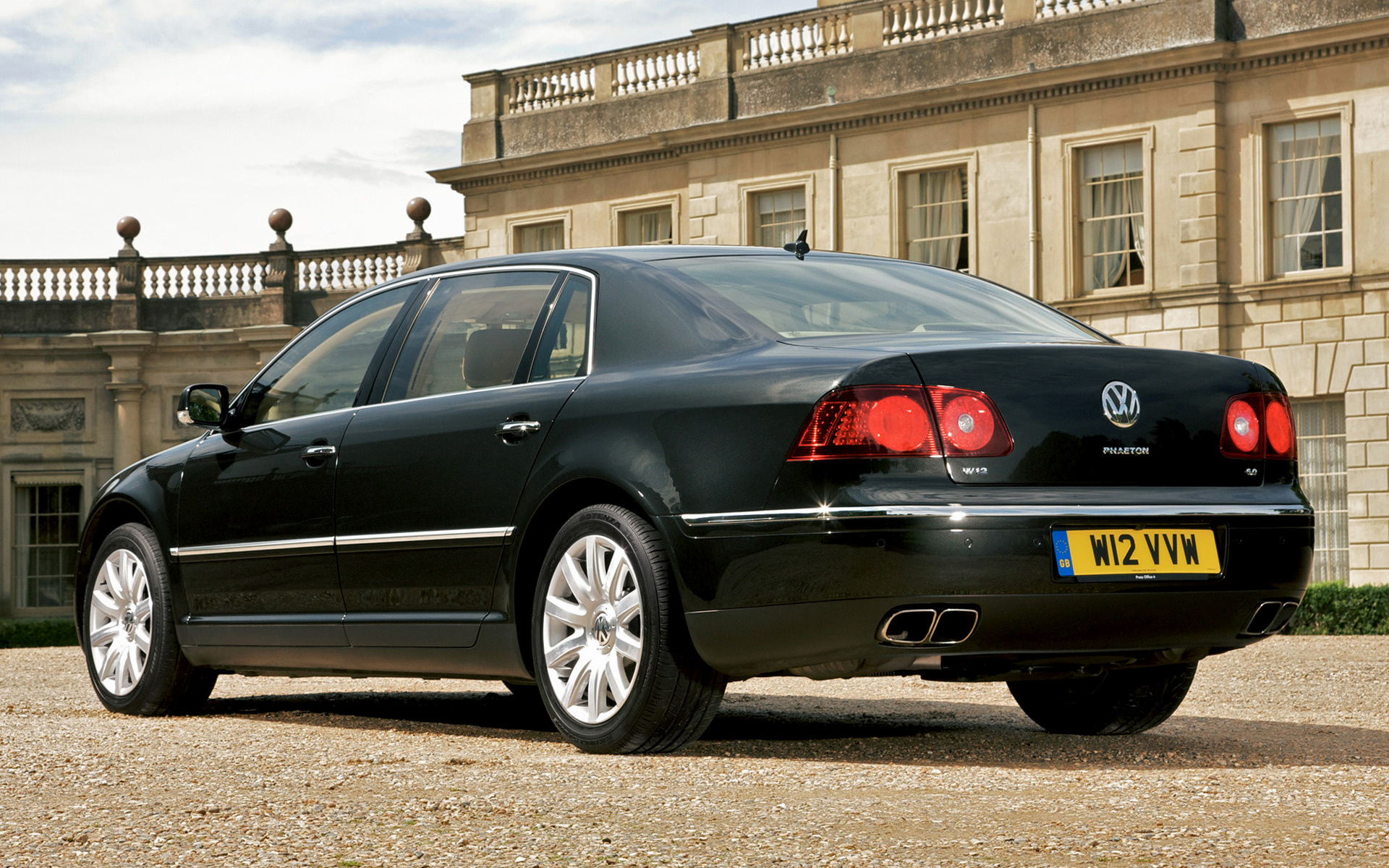 Volkswagen Phaeton UK
