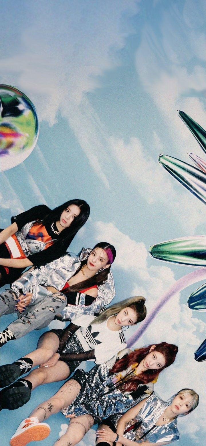 ITZY. Kpop wallpaper, Itzy, Wallpaper