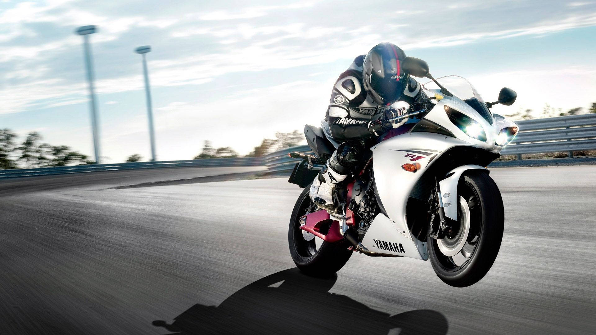 Download 1920x1080 HD Bikes White Yamaha Yzf R6 Wallpaper