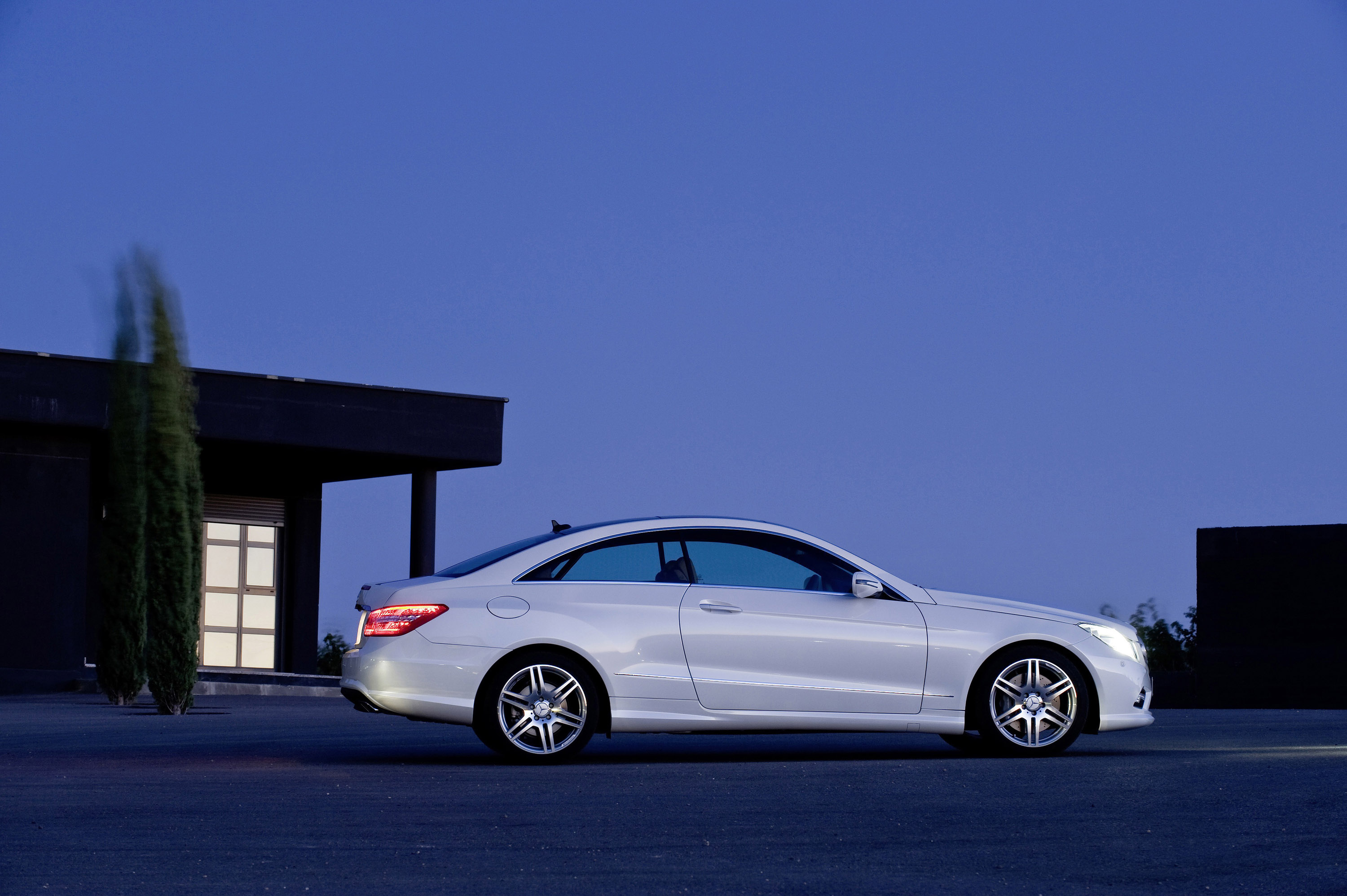Mercedes Benz E500 Coupe With AMG