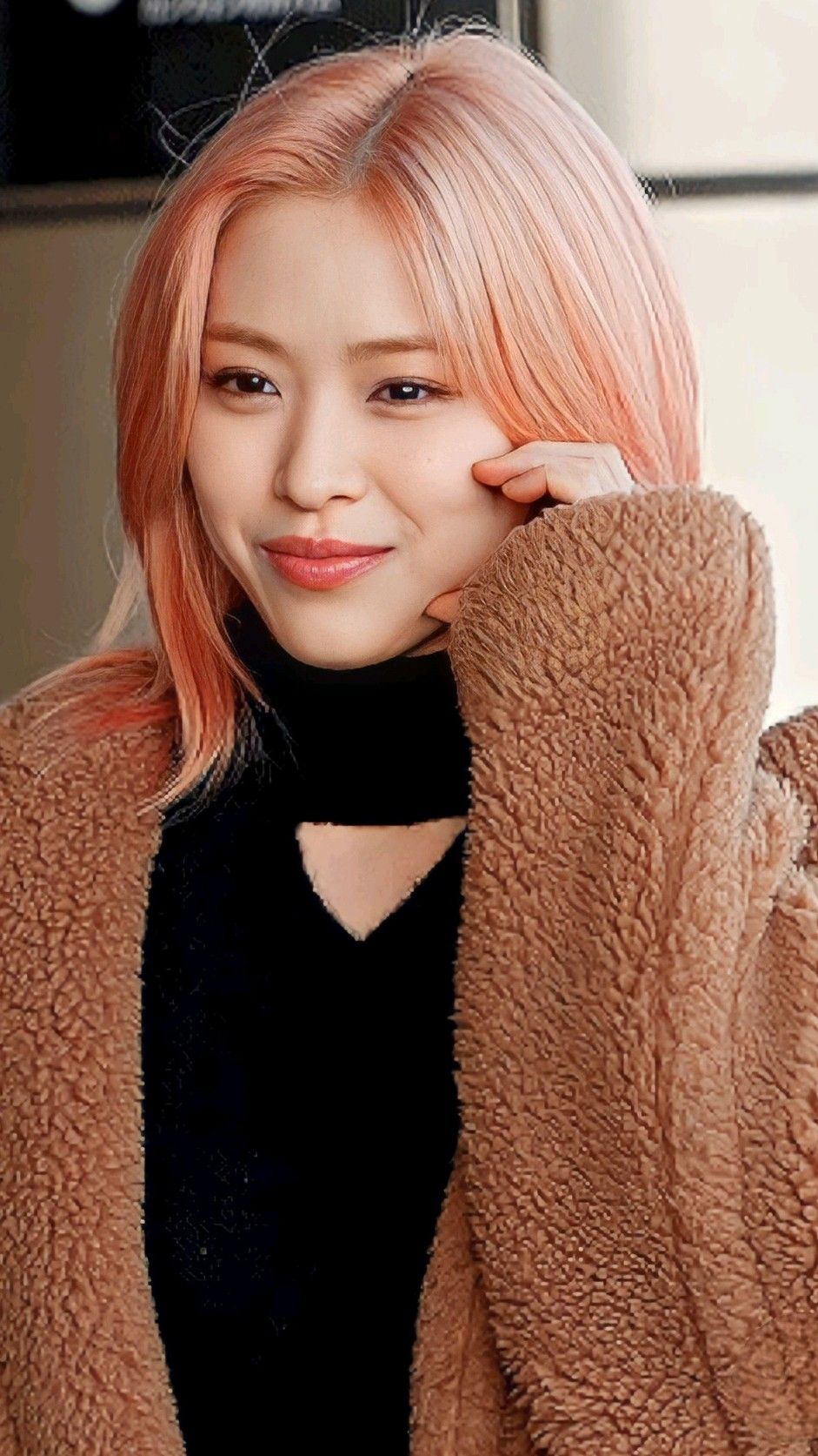 itzy ryujin wallpaper 2023