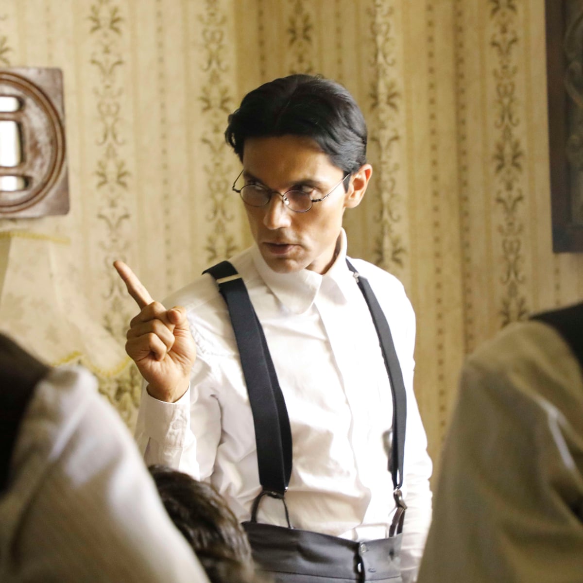 Swatantra Veer Savarkar review