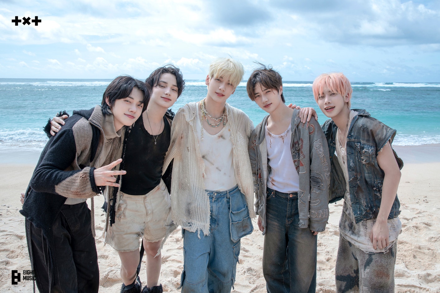 TXT 'Sugar Rush Ride'- MV Photo Behind