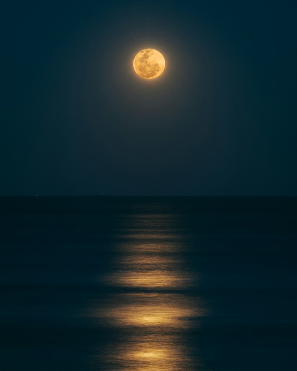 Full Moon Picture. Download Free