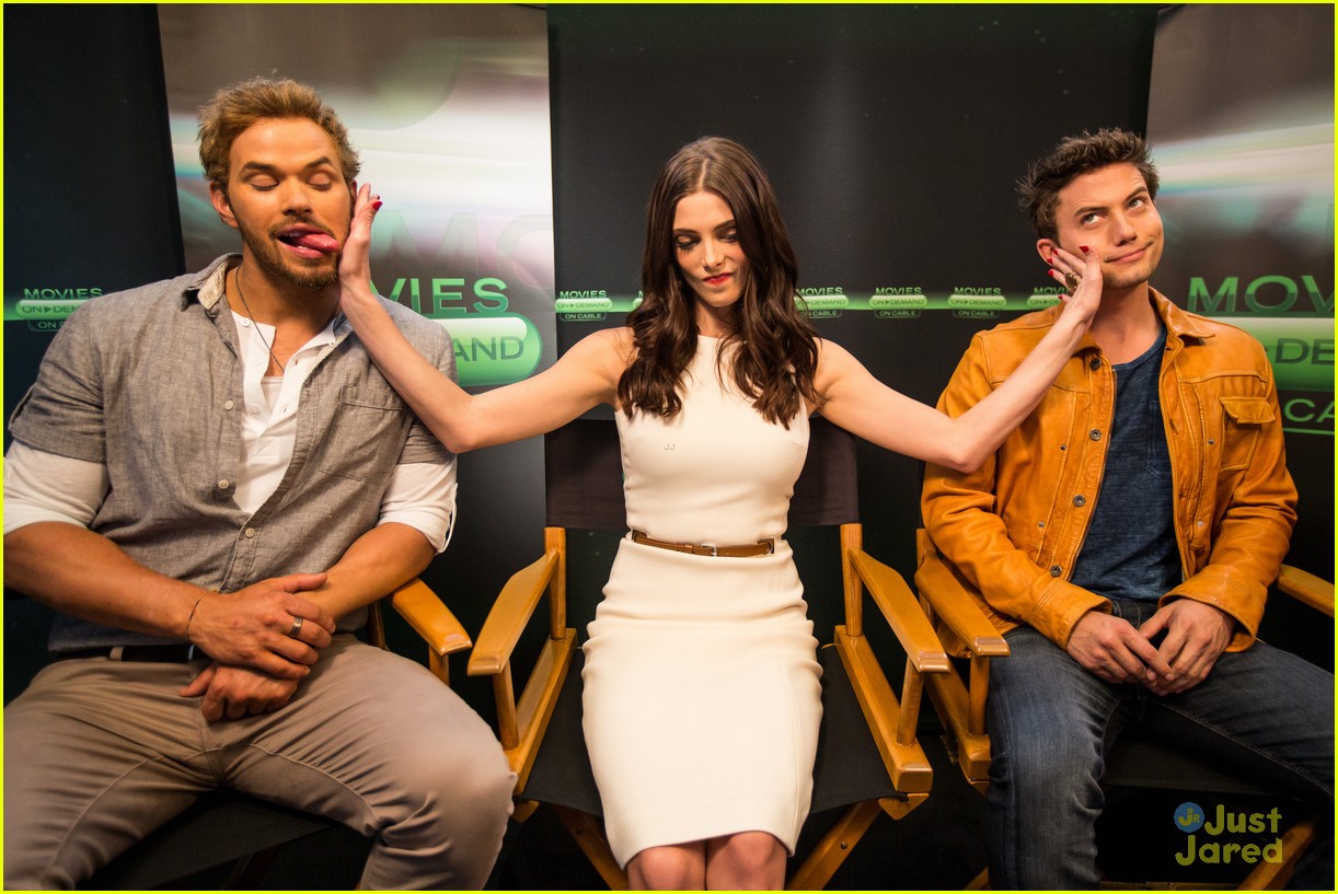 Ashley Greene & Jackson Rathbone Chat