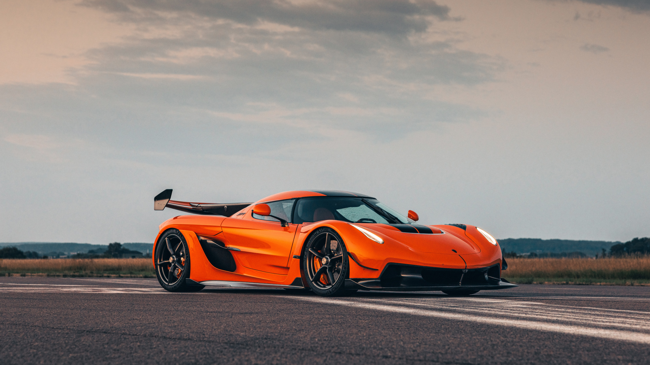 Download wallpaper Koenigsegg