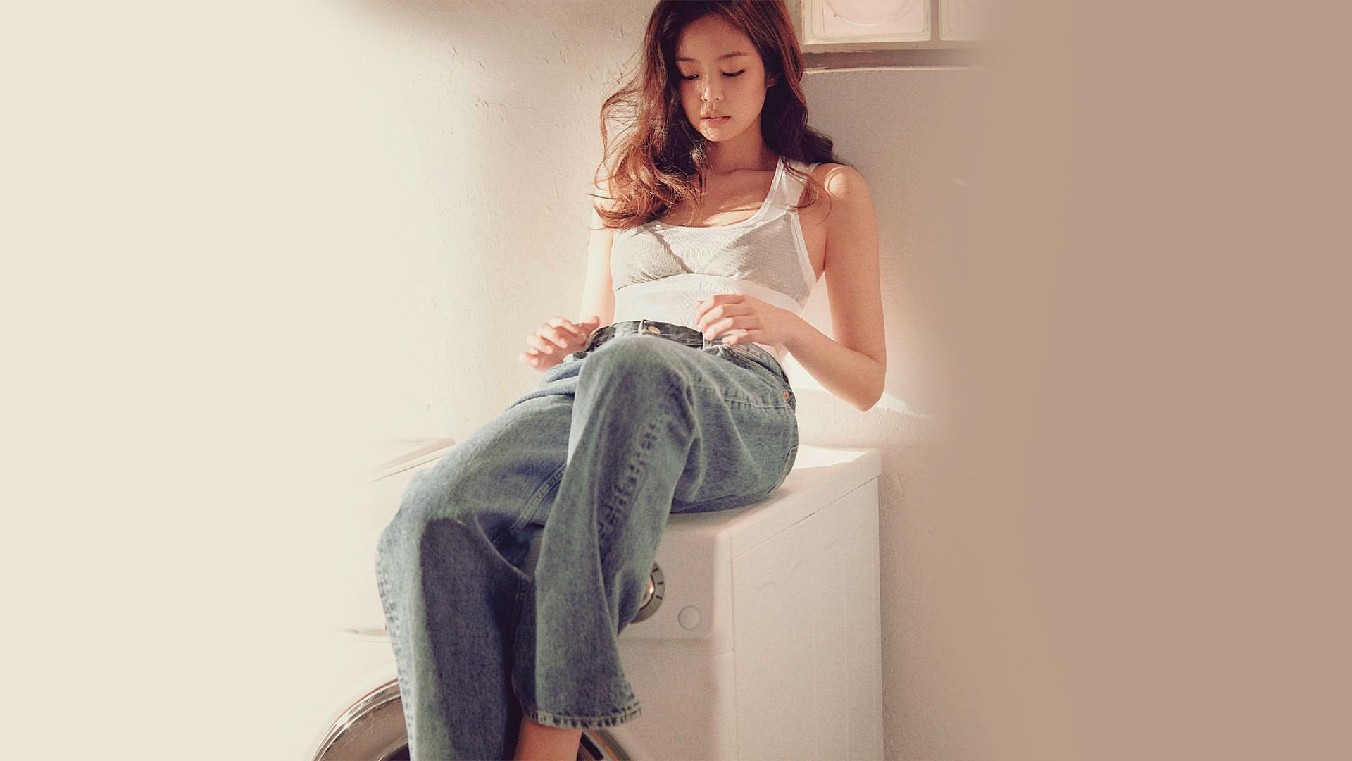 JENNIE CALVIN KLEIN DESKTOP WALLPAPERS