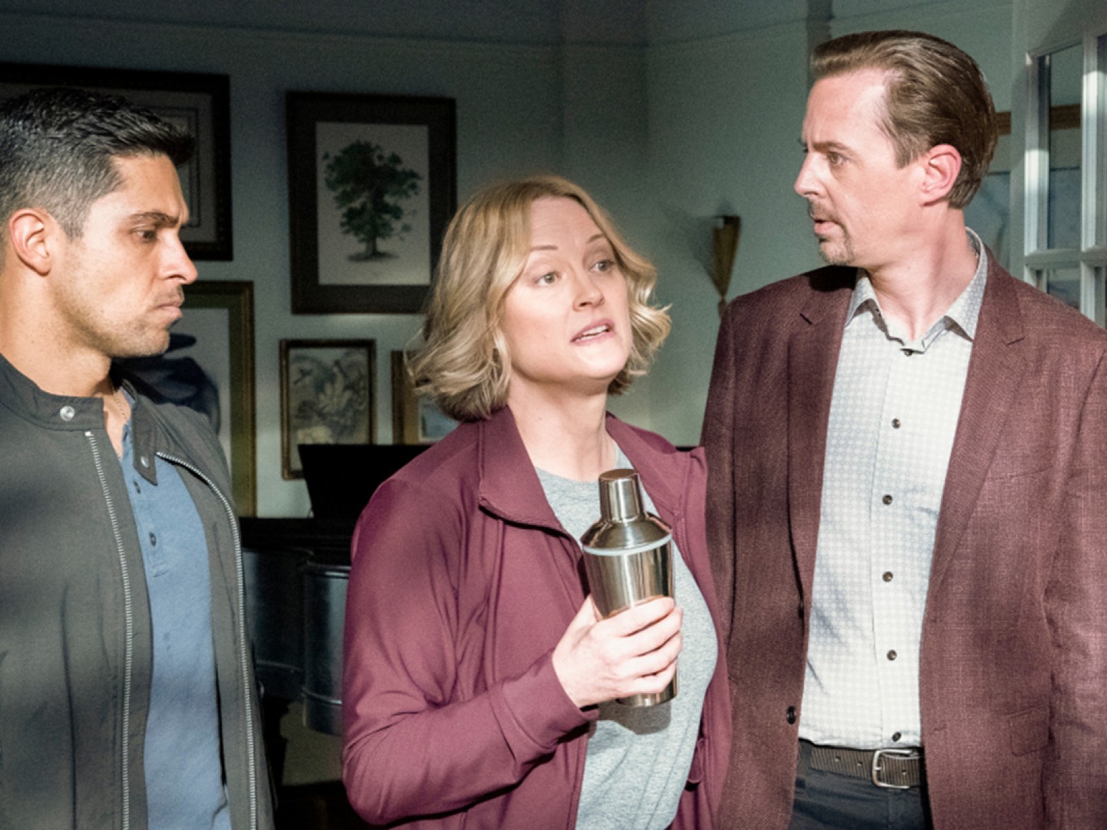 Cast Member Teri Polo