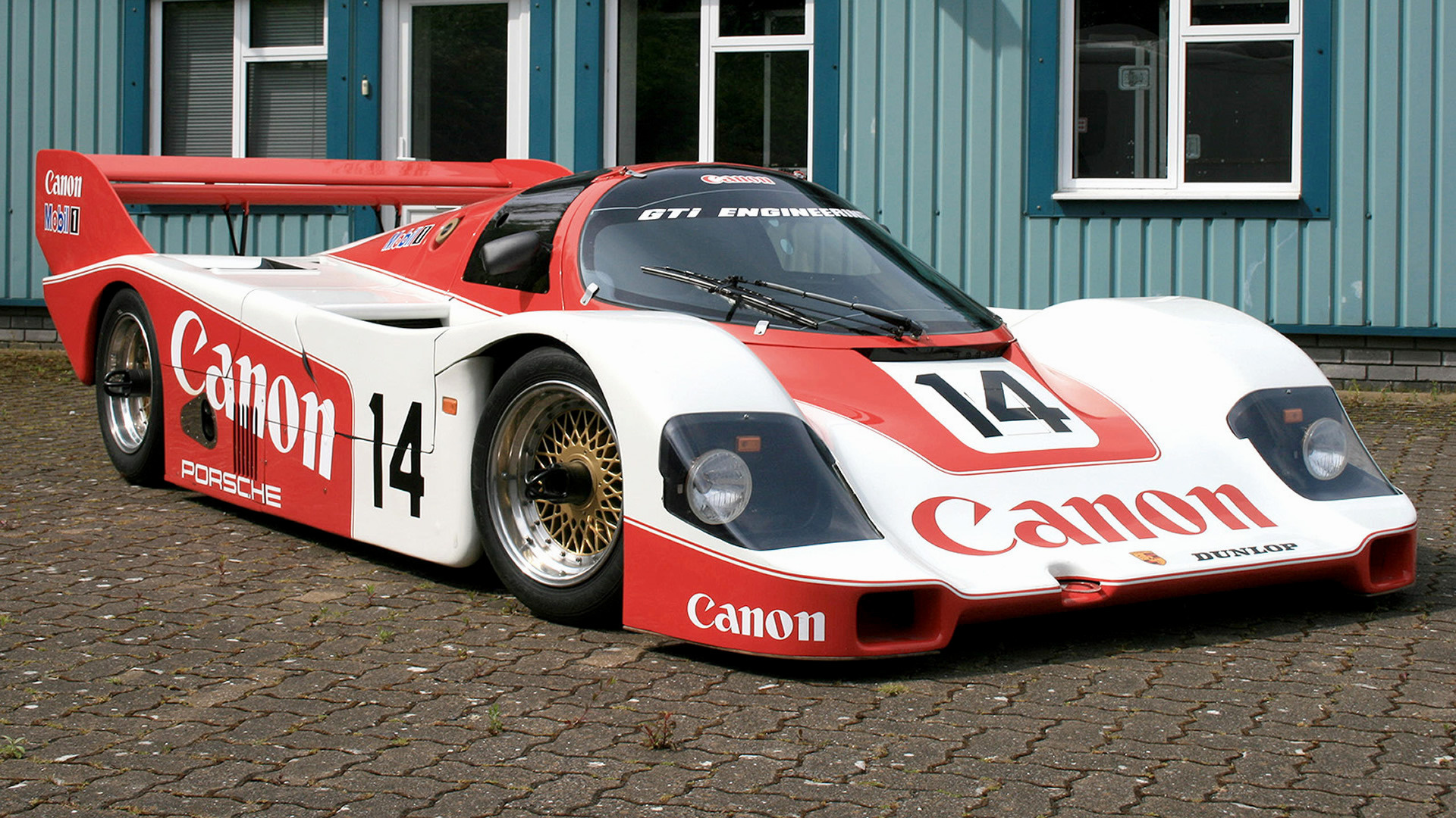 Porsche 956 [106]