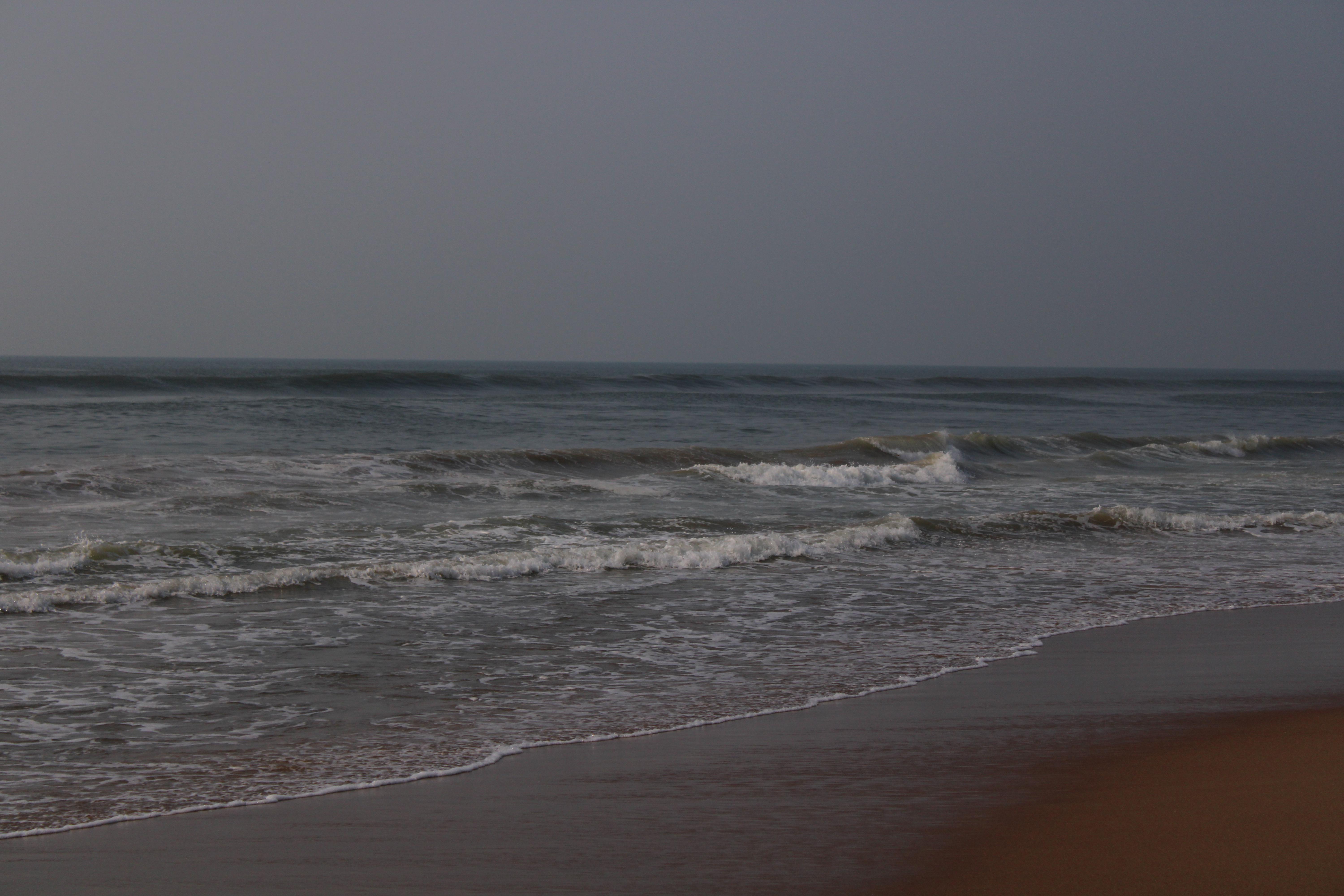 BEAUTIFUL GOLDEN BEACH In Puri, r
