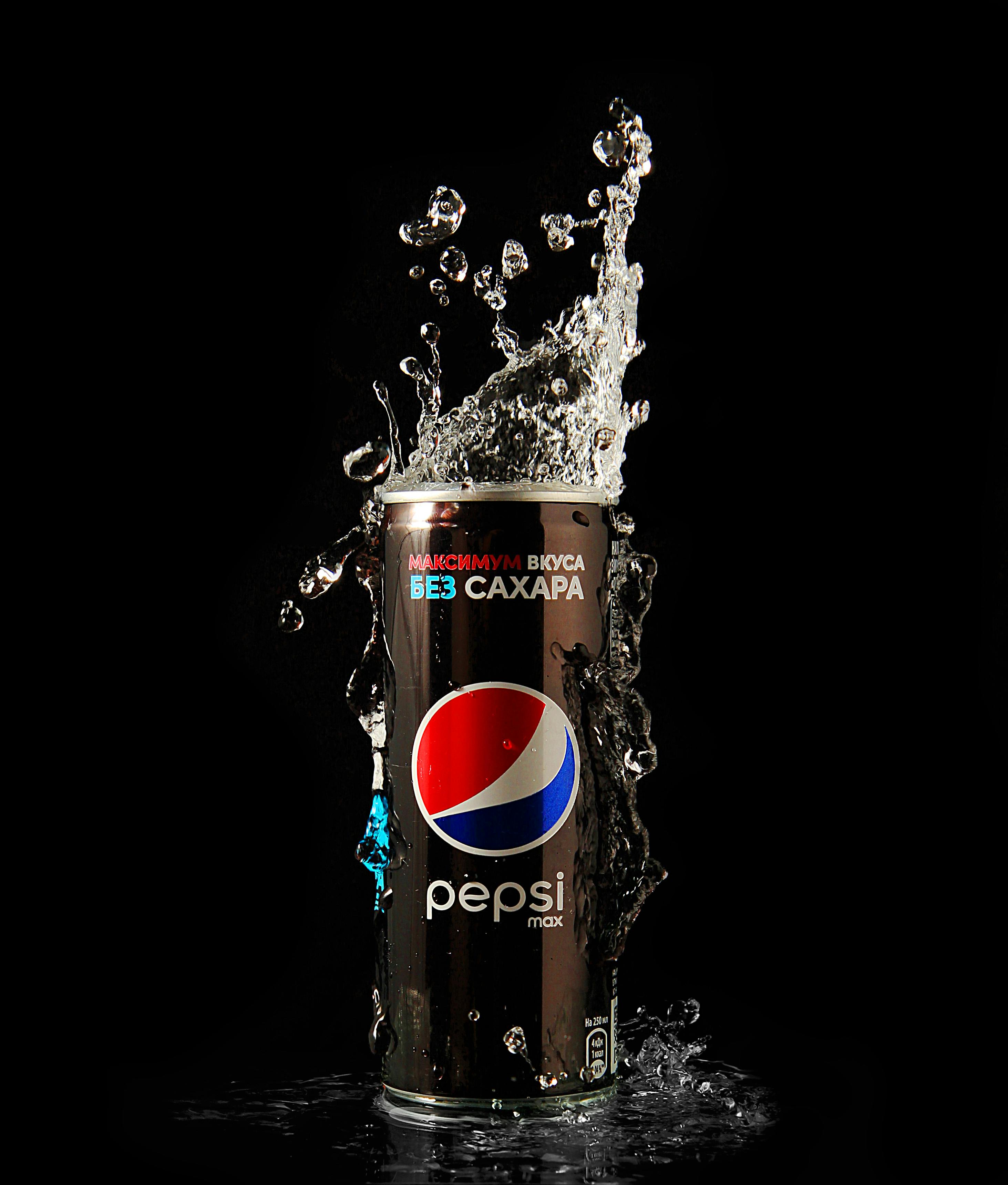 Pepsi Can in Dew · Free