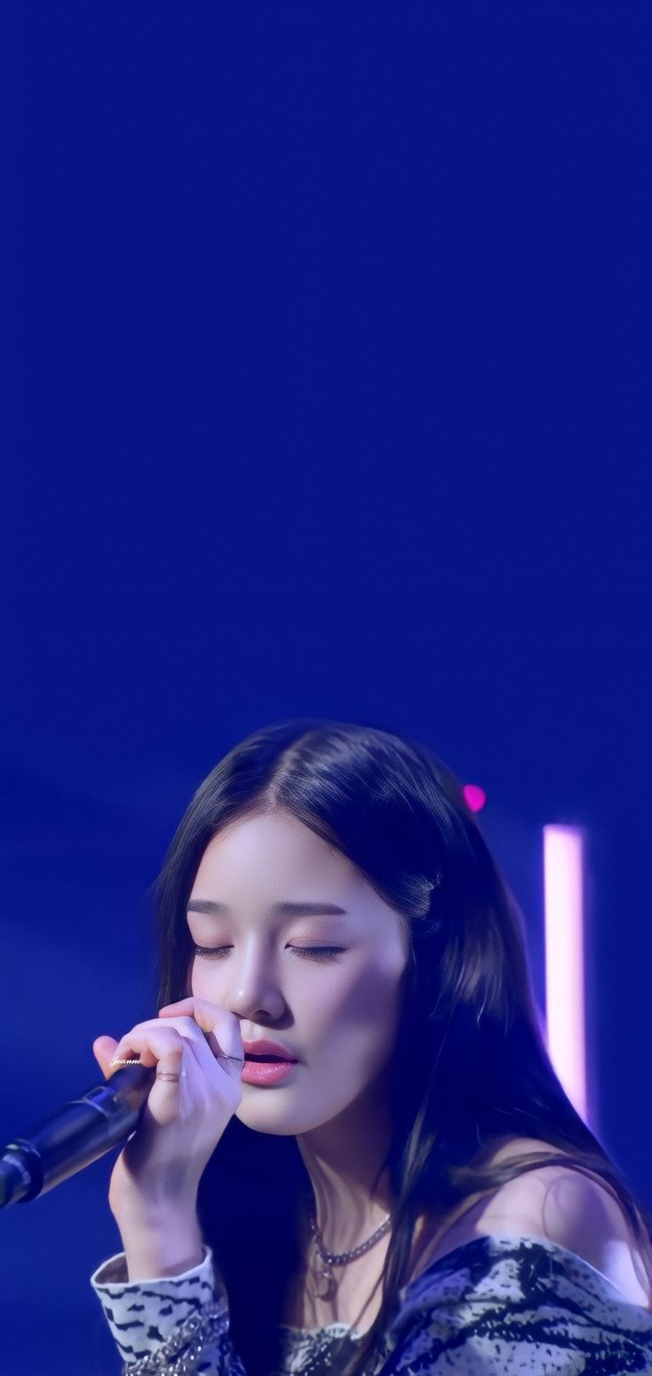 PHARITA WALLPAPER. Bias wrecker