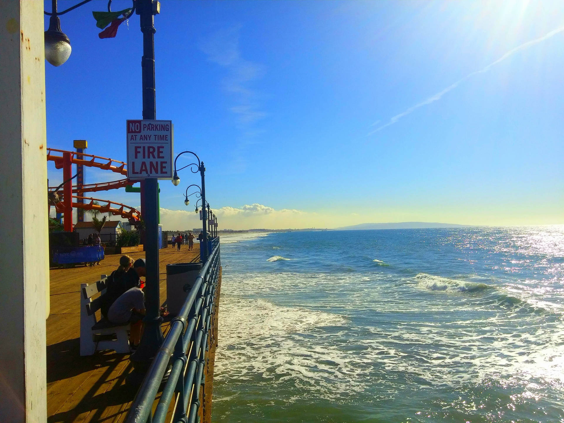 Download free Santa Monica Pier Edge