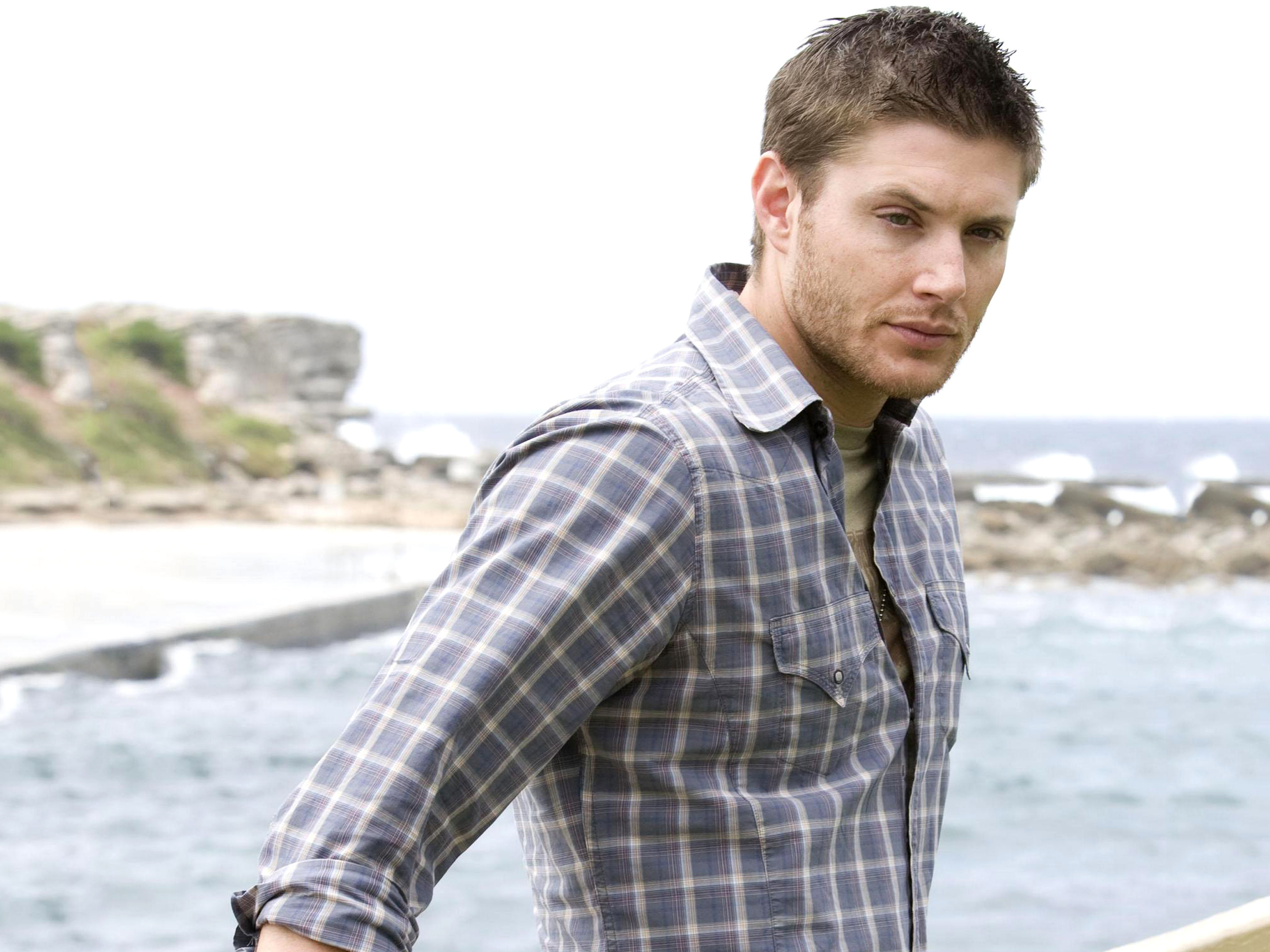 Celebrity Jensen Ackles HD Wallpaper