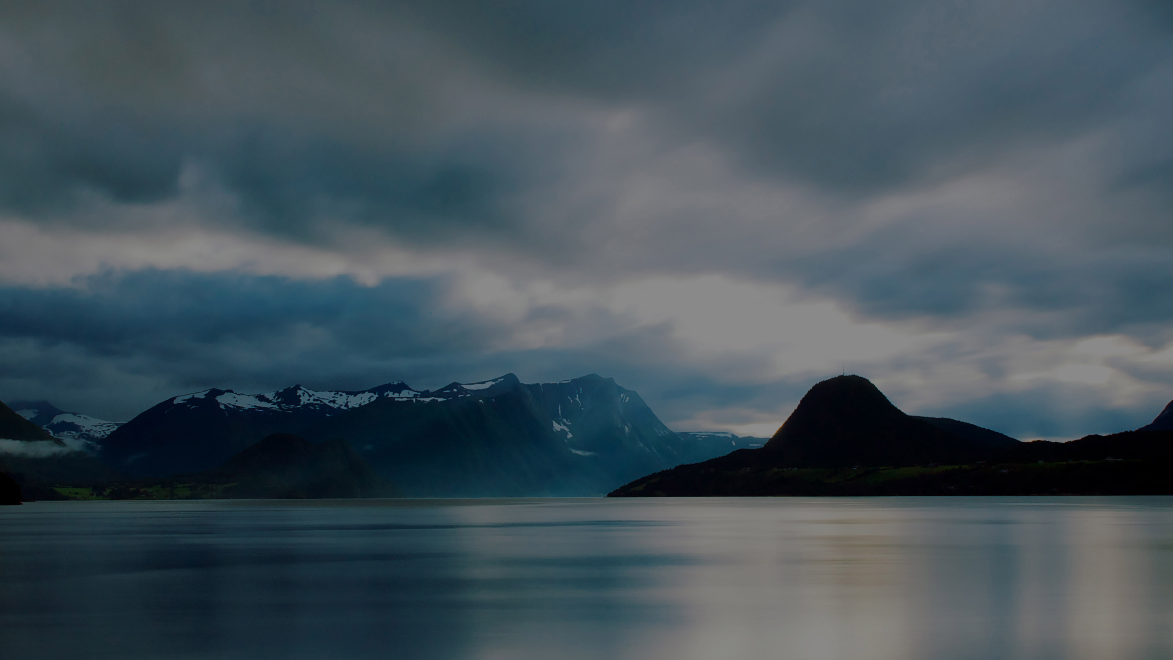 Lake Mountain Dark Calm Nature