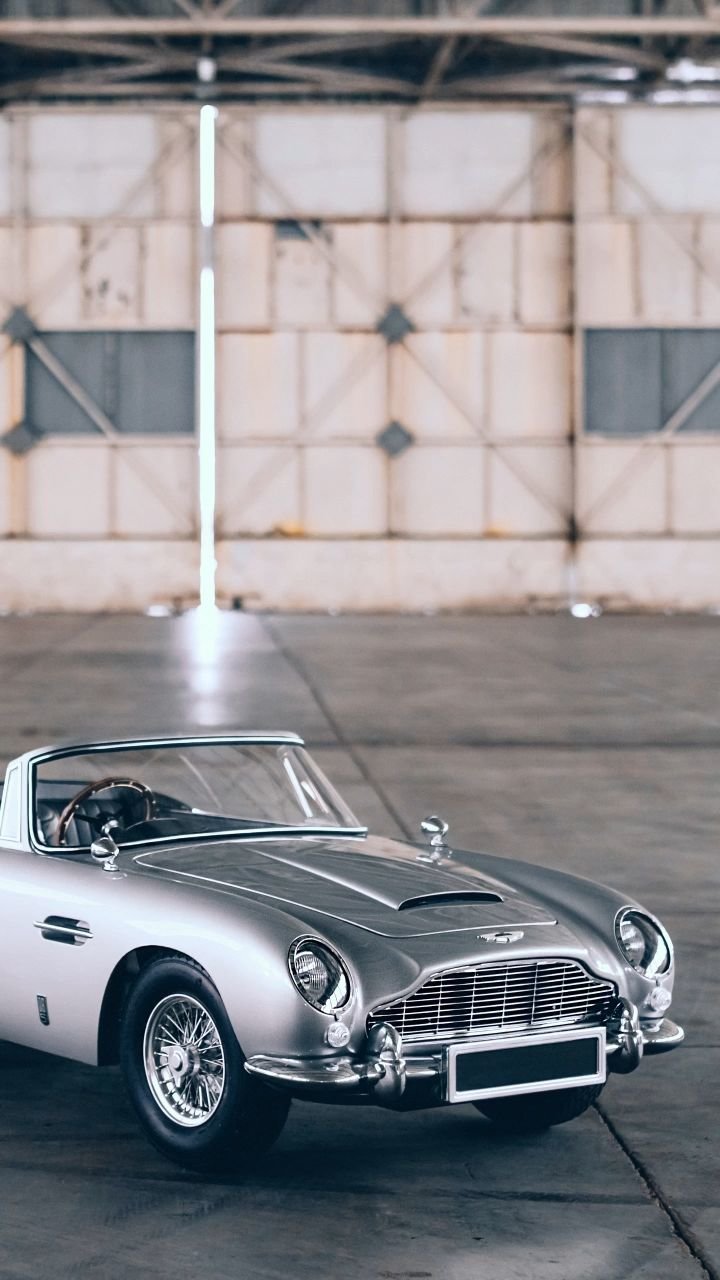 Aston Martin DB5 for a Junior James Bond