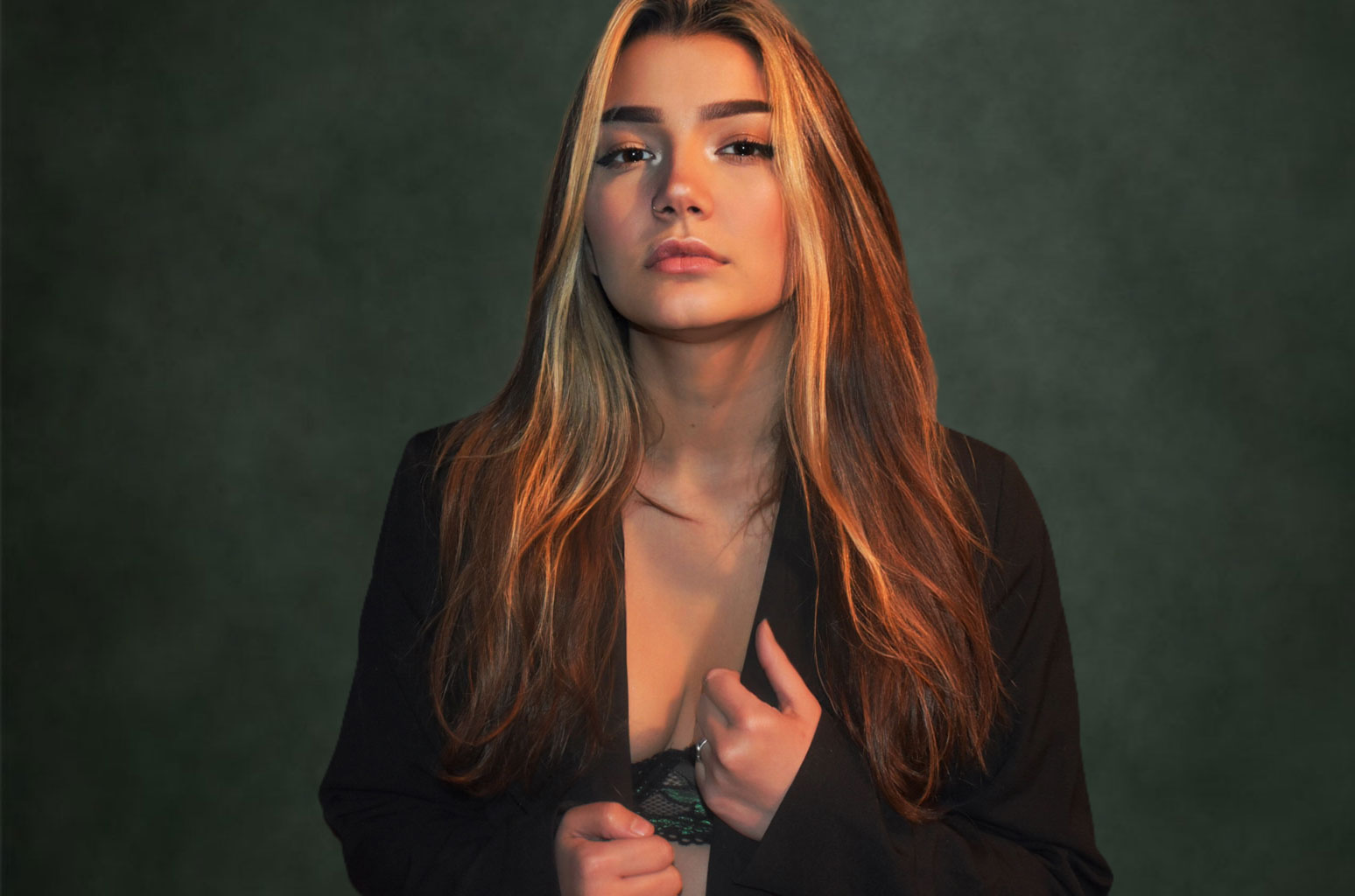 SkyDxddy Releases New Song 'Hold Me'