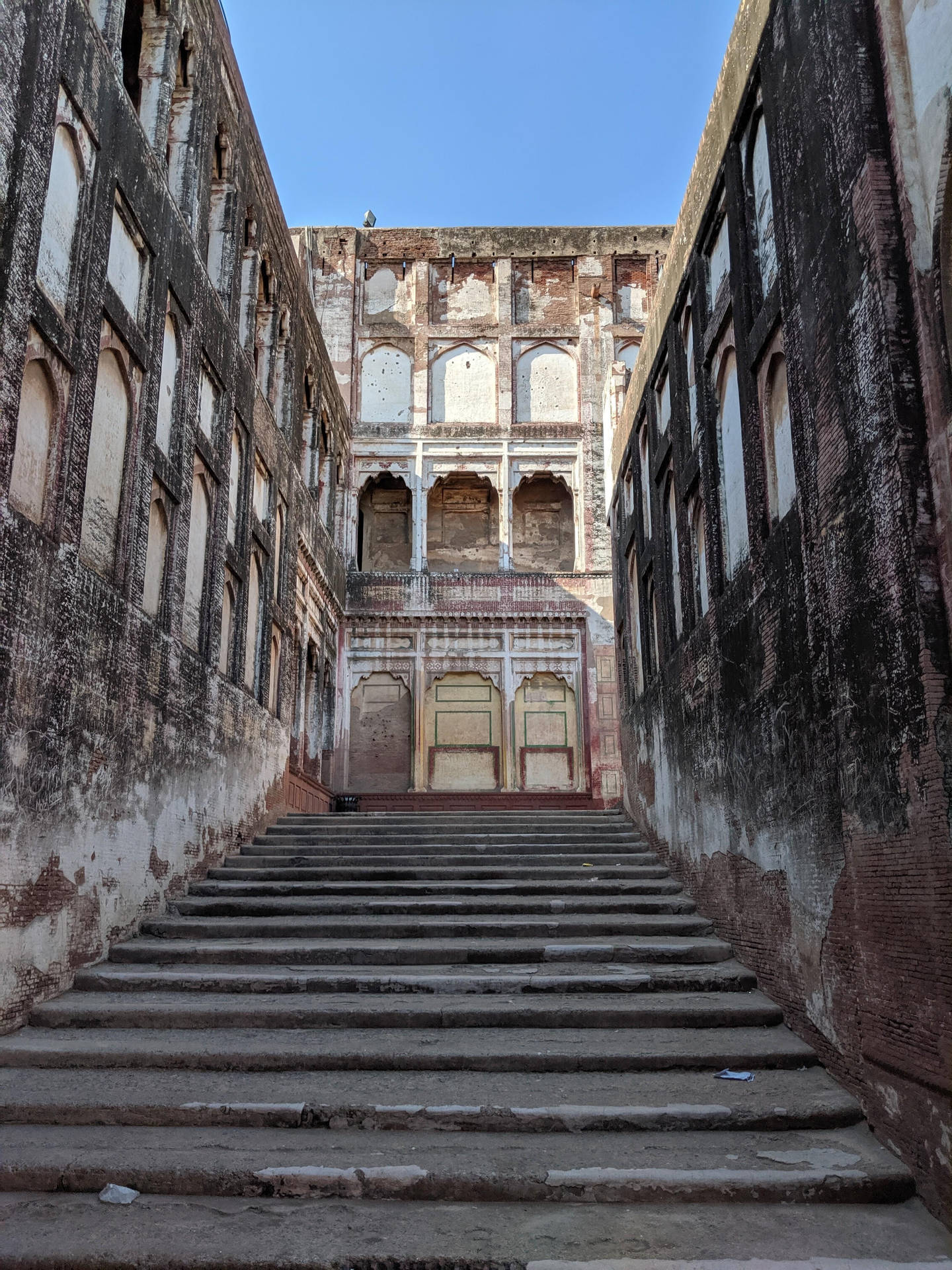 Download Lahore Fort Stairway Wallpaper