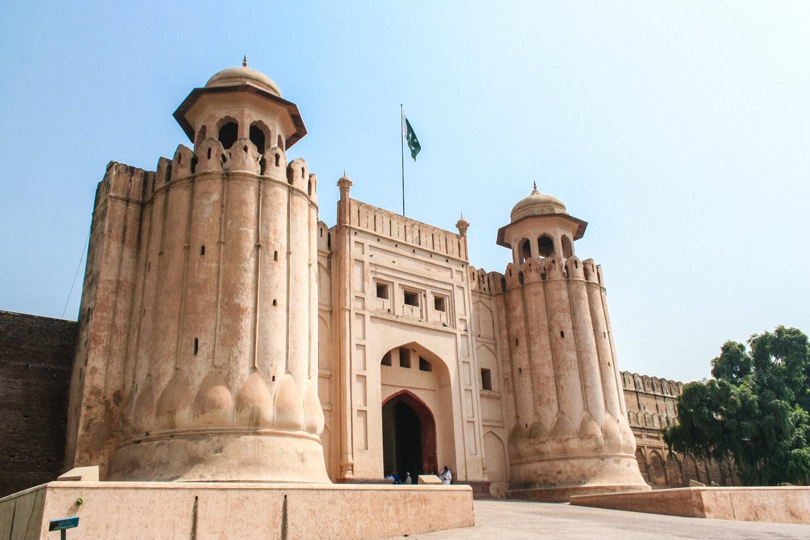 Grand Lahore Fort Wallpaper