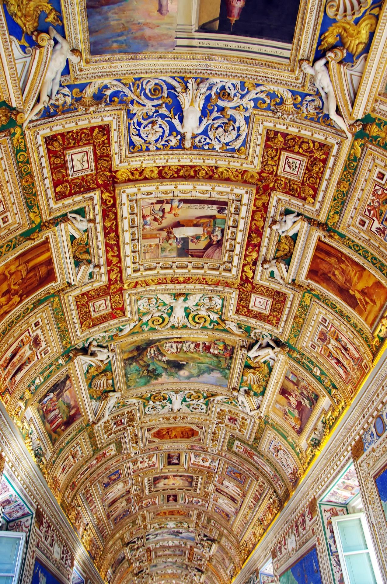 VATICAN MUSEUMS AND SISTINE CHAPEL TOUR