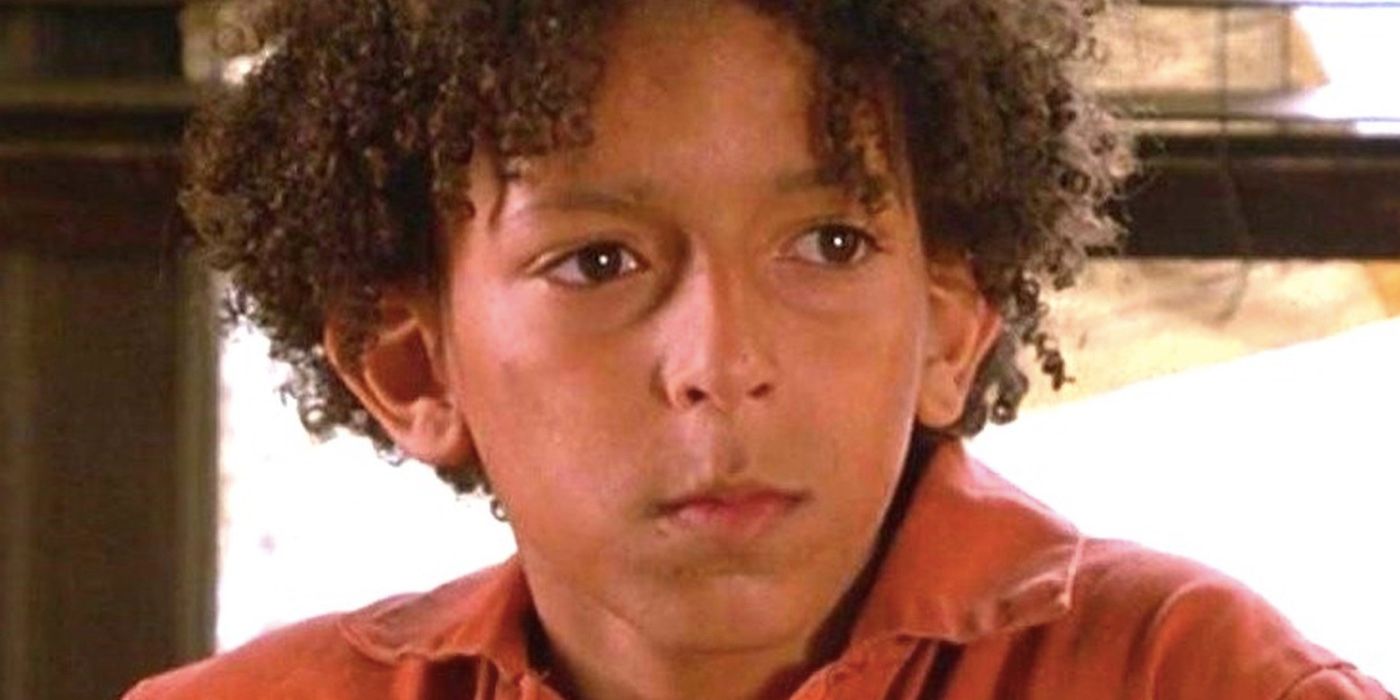 Who Plays Zero in Holes?