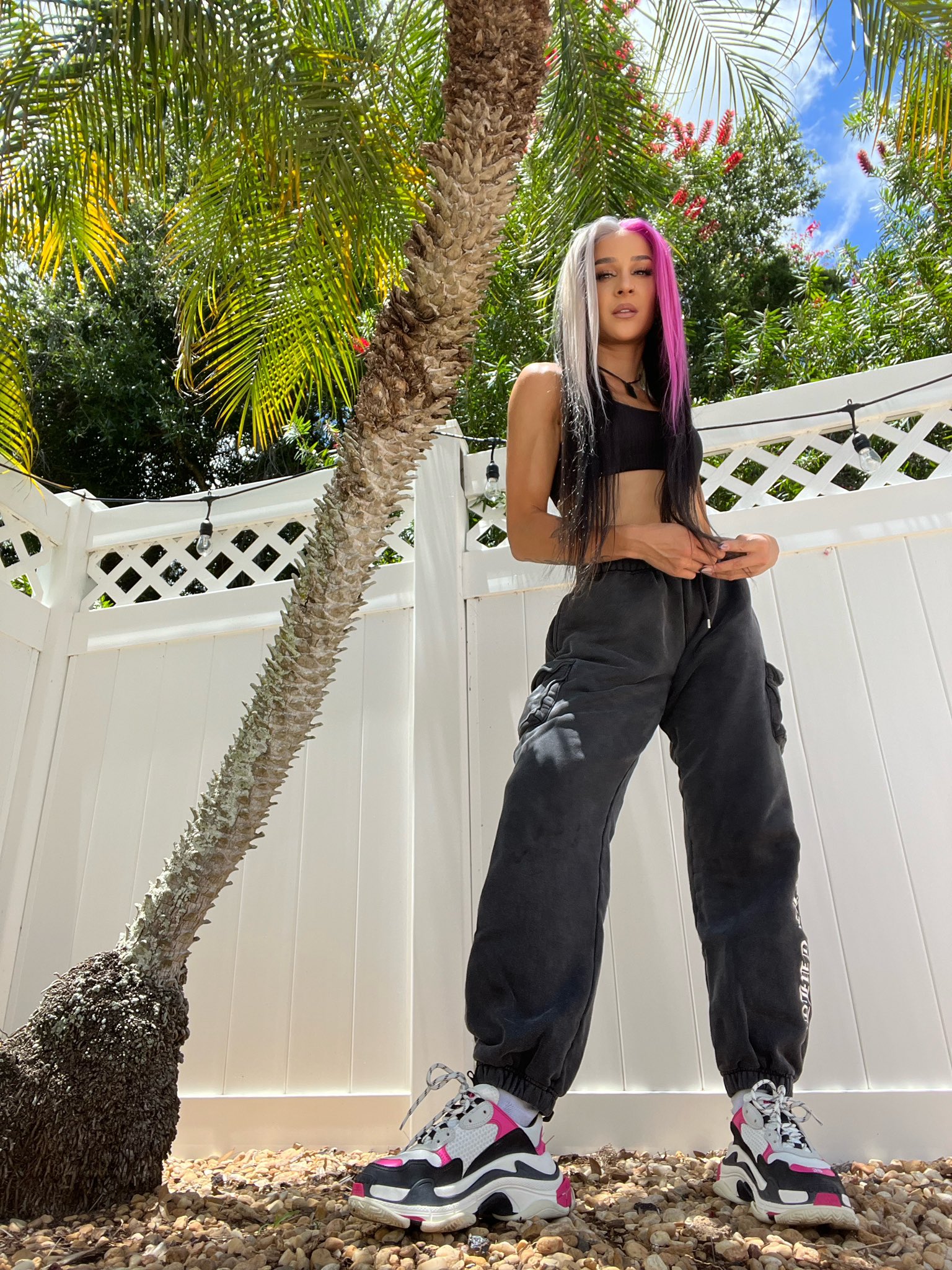 Ex WWE Star Dakota Kai Looks