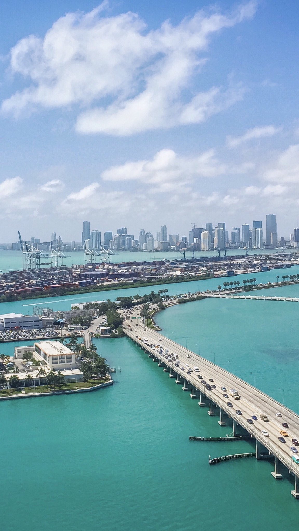 gentlemanyves to #miami #cityscape #wallpaper #brickell # miamibeach #downtownmiami #TGIF